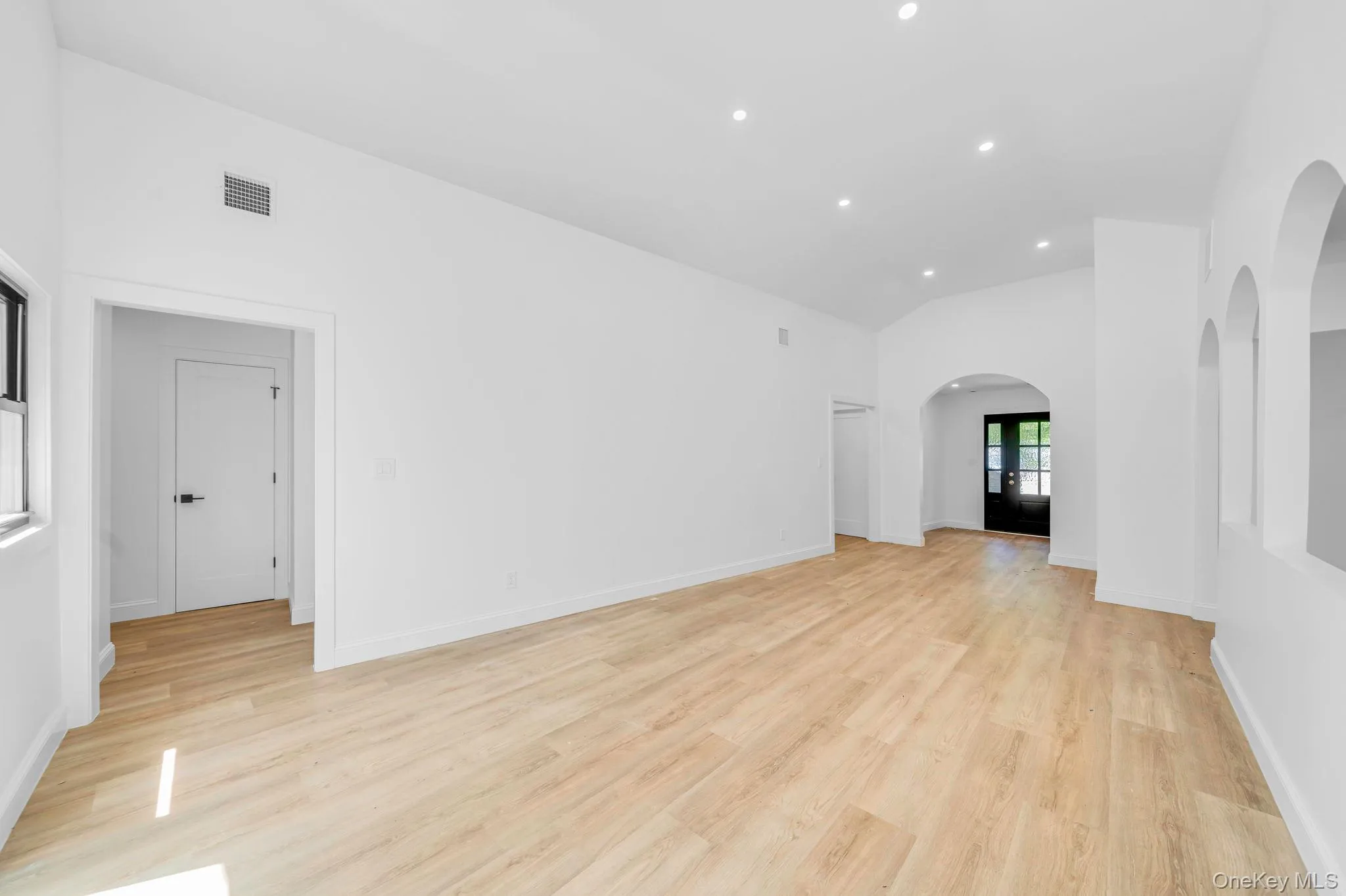 30 Bradley Drive, Brookhaven, NY, 5 Bedrooms Bedrooms, 7 Rooms Rooms,3 BathroomsBathrooms,Residential,For Rent,Bradley,0,1015655 30 Bradley Drive, Brookhaven, NY, 5 Bedrooms Bedrooms, 7 Rooms Rooms,3 BathroomsBathrooms,Residential,For Rent,Bradley,0,1015655