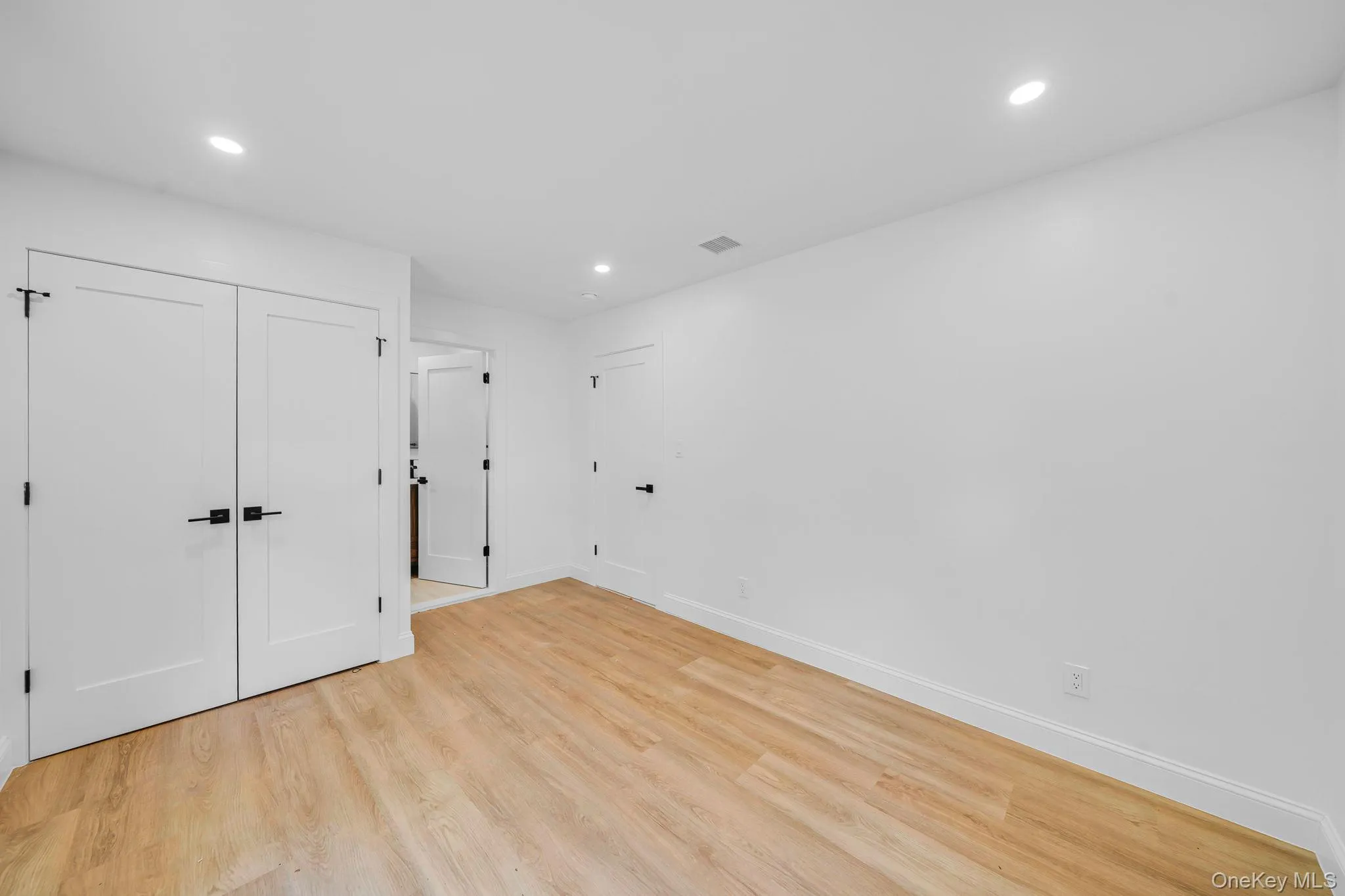 30 Bradley Drive, Brookhaven, NY, 5 Bedrooms Bedrooms, 7 Rooms Rooms,3 BathroomsBathrooms,Residential,For Rent,Bradley,0,1015655 30 Bradley Drive, Brookhaven, NY, 5 Bedrooms Bedrooms, 7 Rooms Rooms,3 BathroomsBathrooms,Residential,For Rent,Bradley,0,1015655
