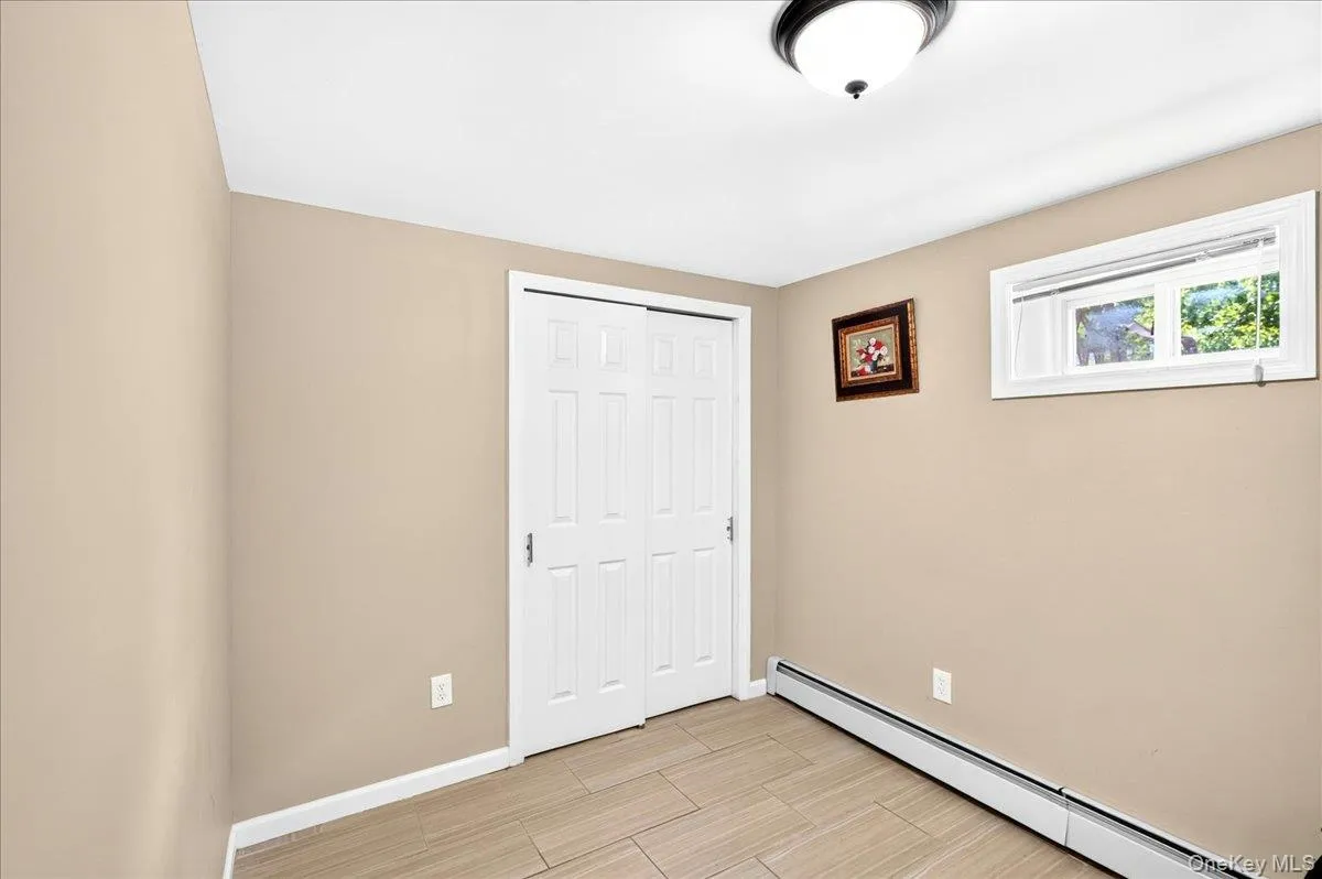 23 Anna Street, Islip, NY, 3 Bedrooms Bedrooms, 6 Rooms Rooms,2 BathroomsBathrooms,Residential,For Rent,Anna,0,1015660 23 Anna Street, Islip, NY, 3 Bedrooms Bedrooms, 6 Rooms Rooms,2 BathroomsBathrooms,Residential,For Rent,Anna,0,1015660