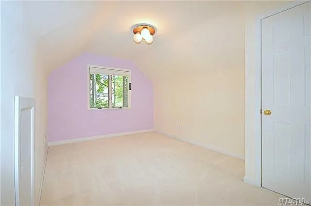 17 Hilltop Drive, North Hempstead, NY, 6 Bedrooms Bedrooms, 10 Rooms Rooms,4 BathroomsBathrooms,Residential Lease,For Rent,Hilltop,0,1015669 17 Hilltop Drive, North Hempstead, NY, 6 Bedrooms Bedrooms, 10 Rooms Rooms,4 BathroomsBathrooms,Residential Lease,For Rent,Hilltop,0,1015669