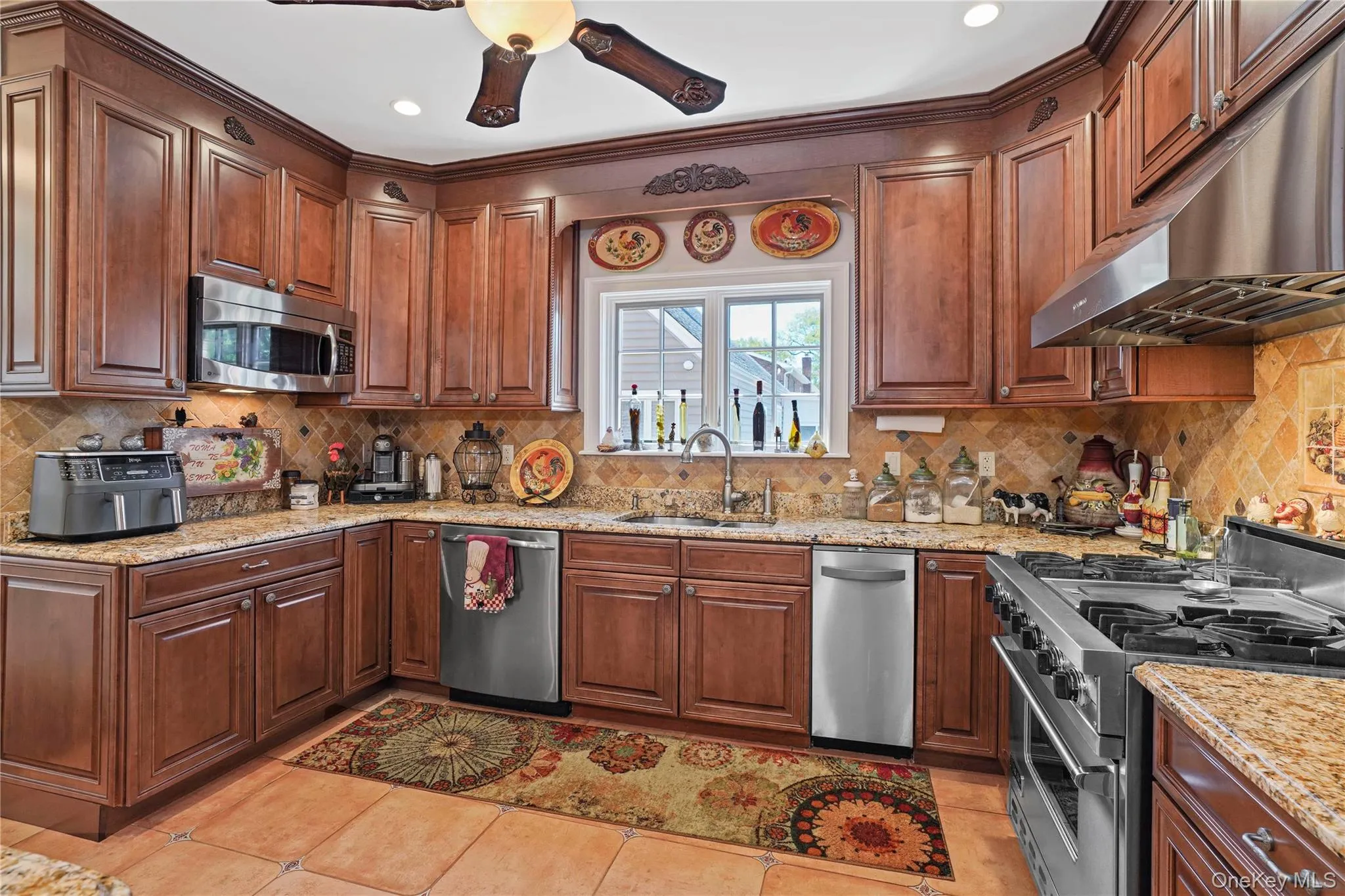 157-36 85th Street, New York, NY, 4 Bedrooms Bedrooms, 8 Rooms Rooms,4 BathroomsBathrooms,Residential,For Rent,85th,0,1015670 157-36 85th Street, New York, NY, 4 Bedrooms Bedrooms, 8 Rooms Rooms,4 BathroomsBathrooms,Residential,For Rent,85th,0,1015670