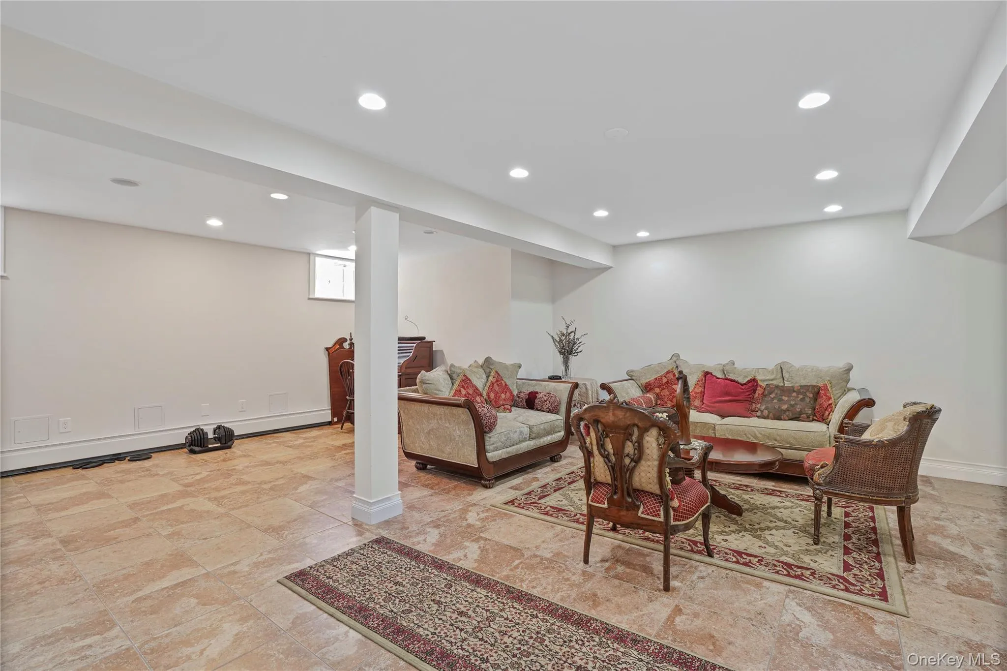 157-36 85th Street, New York, NY, 4 Bedrooms Bedrooms, 8 Rooms Rooms,4 BathroomsBathrooms,Residential,For Rent,85th,0,1015670 157-36 85th Street, New York, NY, 4 Bedrooms Bedrooms, 8 Rooms Rooms,4 BathroomsBathrooms,Residential,For Rent,85th,0,1015670