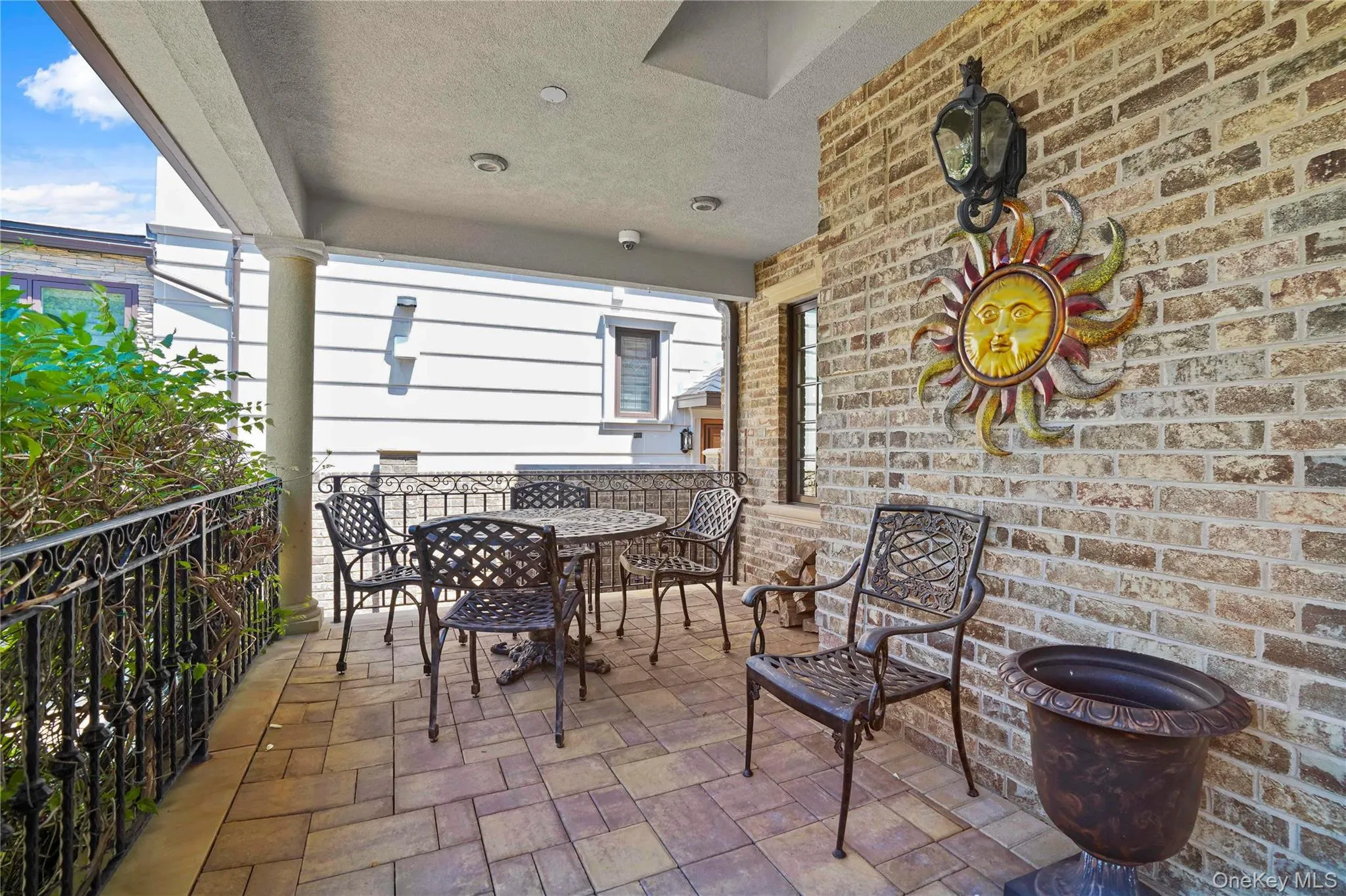 157-36 85th Street, New York, NY, 4 Bedrooms Bedrooms, 8 Rooms Rooms,4 BathroomsBathrooms,Residential,For Rent,85th,0,1015670 157-36 85th Street, New York, NY, 4 Bedrooms Bedrooms, 8 Rooms Rooms,4 BathroomsBathrooms,Residential,For Rent,85th,0,1015670