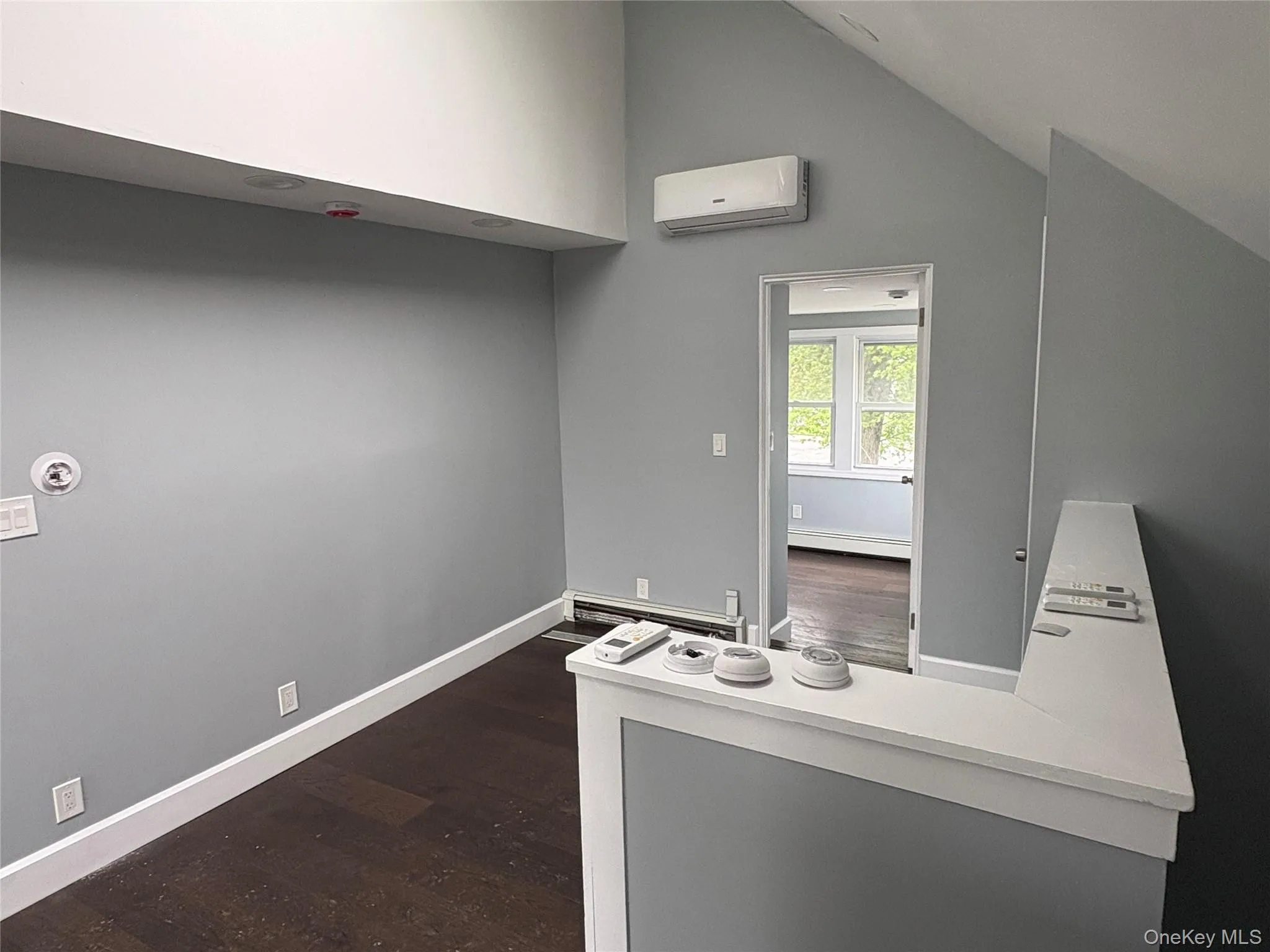 100 Merrick Road, Babylon, NY, 2 Bedrooms Bedrooms, 4 Rooms Rooms,1 BathroomBathrooms,Residential Lease,For Rent,Merrick,0,1015676 100 Merrick Road, Babylon, NY, 2 Bedrooms Bedrooms, 4 Rooms Rooms,1 BathroomBathrooms,Residential Lease,For Rent,Merrick,0,1015676