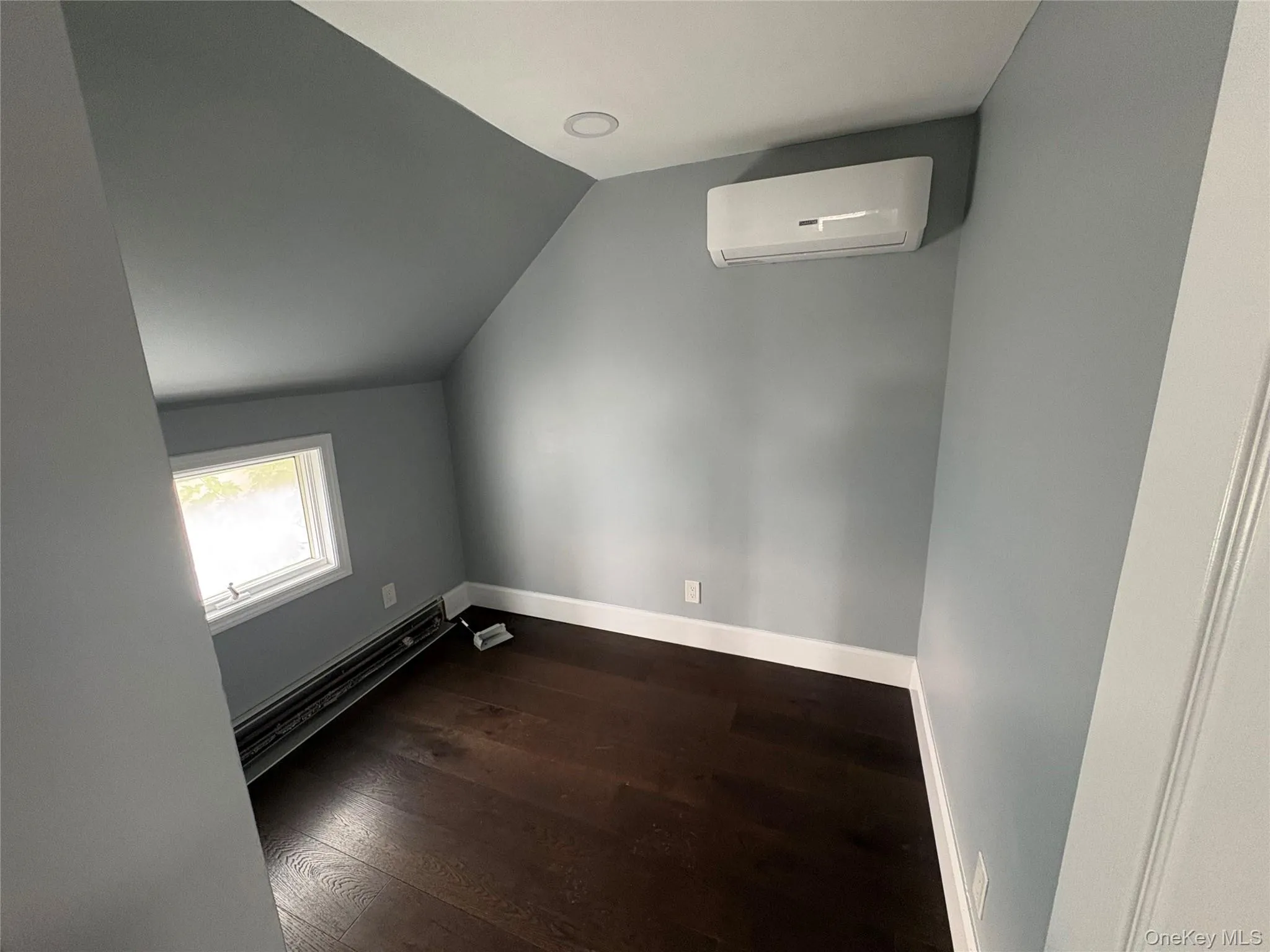 100 Merrick Road, Babylon, NY, 2 Bedrooms Bedrooms, 4 Rooms Rooms,1 BathroomBathrooms,Residential Lease,For Rent,Merrick,0,1015676 100 Merrick Road, Babylon, NY, 2 Bedrooms Bedrooms, 4 Rooms Rooms,1 BathroomBathrooms,Residential Lease,For Rent,Merrick,0,1015676