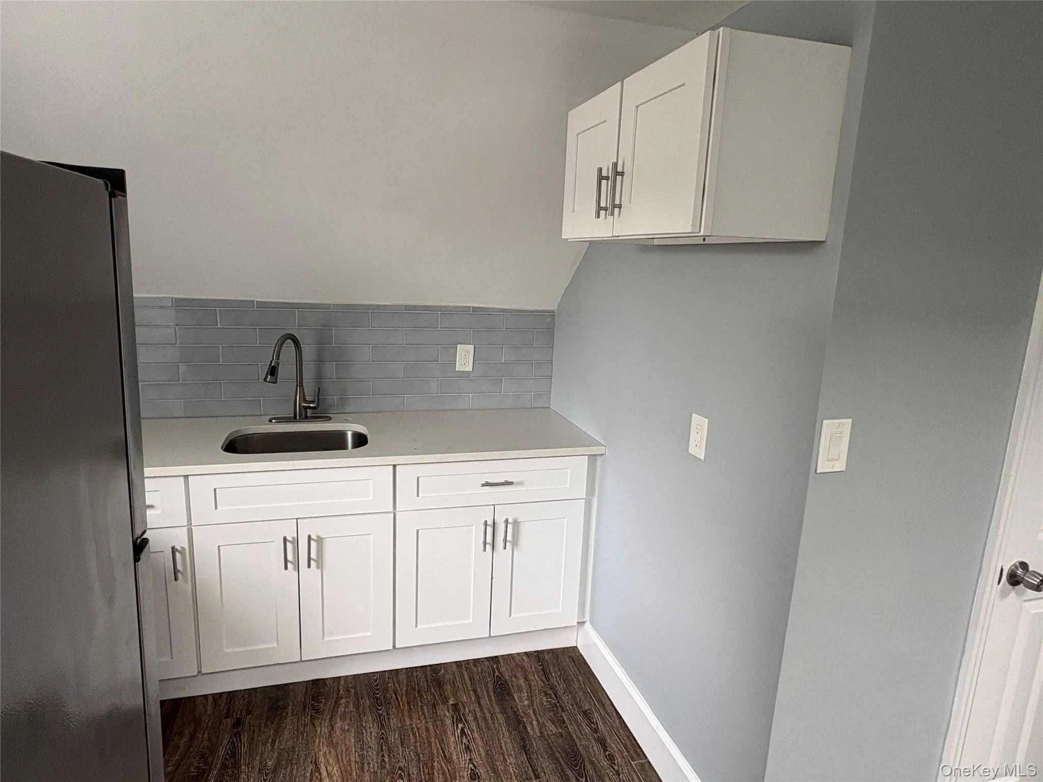 100 Merrick Road, Babylon, NY, 2 Bedrooms Bedrooms, 4 Rooms Rooms,1 BathroomBathrooms,Residential Lease,For Rent,Merrick,0,1015676 100 Merrick Road, Babylon, NY, 2 Bedrooms Bedrooms, 4 Rooms Rooms,1 BathroomBathrooms,Residential Lease,For Rent,Merrick,0,1015676