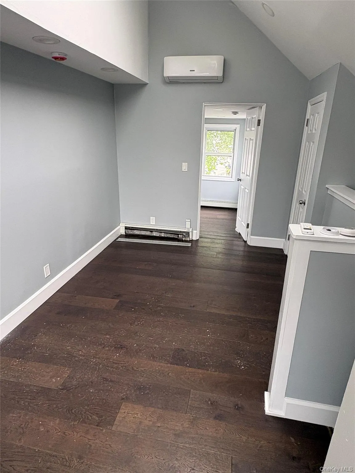 100 Merrick Road, Babylon, NY, 2 Bedrooms Bedrooms, 4 Rooms Rooms,1 BathroomBathrooms,Residential Lease,For Rent,Merrick,0,1015676 100 Merrick Road, Babylon, NY, 2 Bedrooms Bedrooms, 4 Rooms Rooms,1 BathroomBathrooms,Residential Lease,For Rent,Merrick,0,1015676