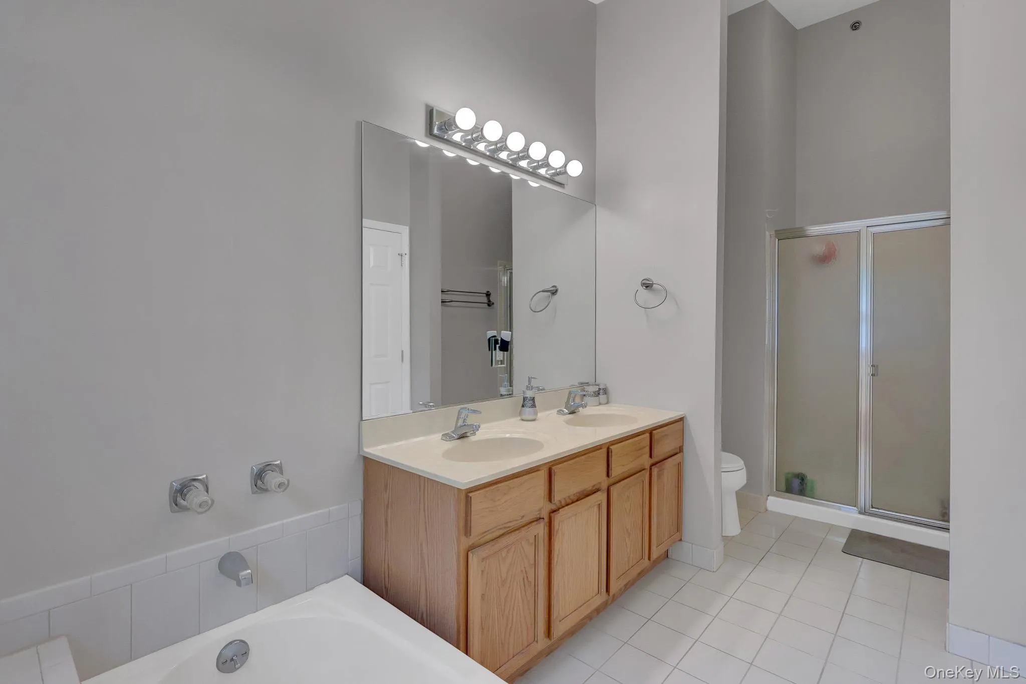 64 Commodore Circle, Brookhaven, NY, 2 Bedrooms Bedrooms, 5 Rooms Rooms,2 BathroomsBathrooms,Residential,For Rent,Commodore,0,1015678 64 Commodore Circle, Brookhaven, NY, 2 Bedrooms Bedrooms, 5 Rooms Rooms,2 BathroomsBathrooms,Residential,For Rent,Commodore,0,1015678