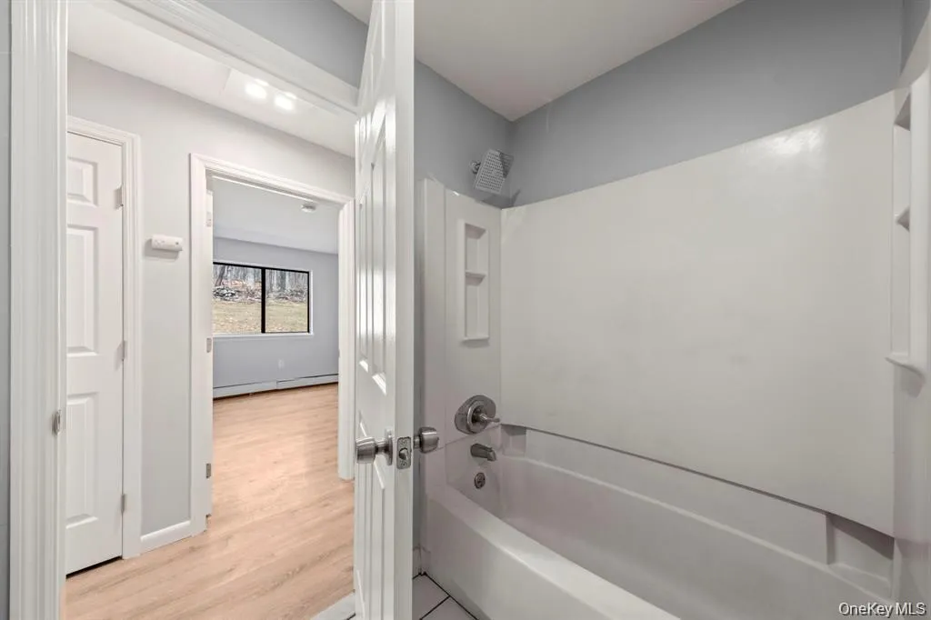 238 Concord Lane, Middletown, NY, 2 Bedrooms Bedrooms, 5 Rooms Rooms,1 BathroomBathrooms,Residential Lease,For Rent,Concord,0,1015679 238 Concord Lane, Middletown, NY, 2 Bedrooms Bedrooms, 5 Rooms Rooms,1 BathroomBathrooms,Residential Lease,For Rent,Concord,0,1015679