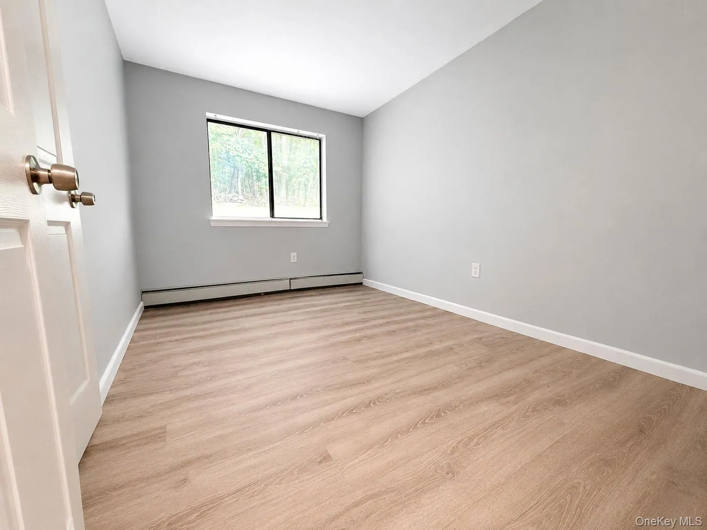 238 Concord Lane, Middletown, NY, 2 Bedrooms Bedrooms, 5 Rooms Rooms,1 BathroomBathrooms,Residential Lease,For Rent,Concord,0,1015679 238 Concord Lane, Middletown, NY, 2 Bedrooms Bedrooms, 5 Rooms Rooms,1 BathroomBathrooms,Residential Lease,For Rent,Concord,0,1015679