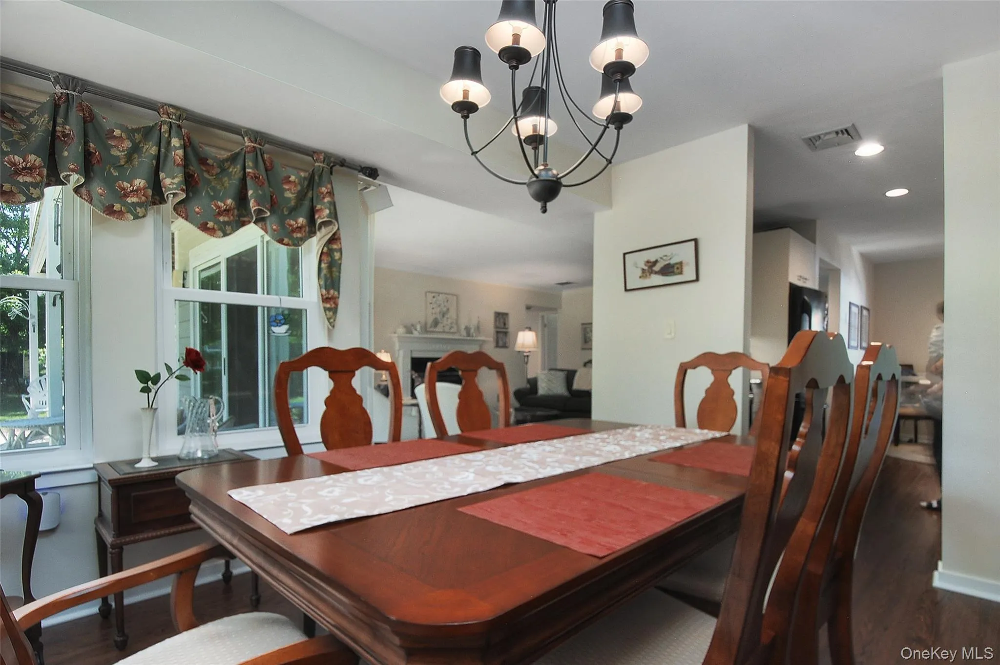 407 Arlin Road, Monroe, NY, 2 Bedrooms Bedrooms, 5 Rooms Rooms,2 BathroomsBathrooms,Residential,For Rent,Arlin,0,1015684 407 Arlin Road, Monroe, NY, 2 Bedrooms Bedrooms, 5 Rooms Rooms,2 BathroomsBathrooms,Residential,For Rent,Arlin,0,1015684