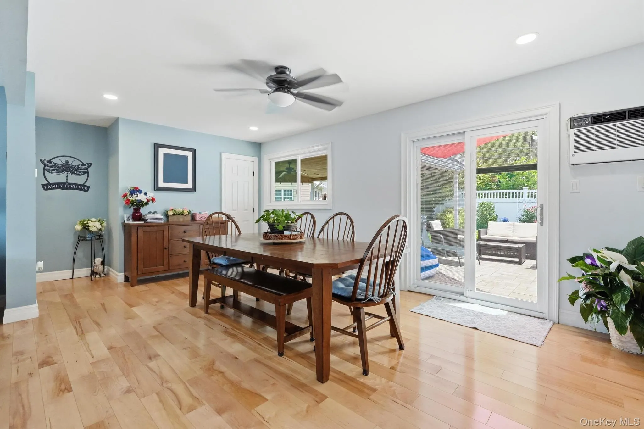 841 Willow Road, Hempstead, NY, 4 Bedrooms Bedrooms, 8 Rooms Rooms,3 BathroomsBathrooms,Residential,For Rent,Willow,0,KEY1015691 841 Willow Road, Hempstead, NY, 4 Bedrooms Bedrooms, 8 Rooms Rooms,3 BathroomsBathrooms,Residential,For Rent,Willow,0,KEY1015691