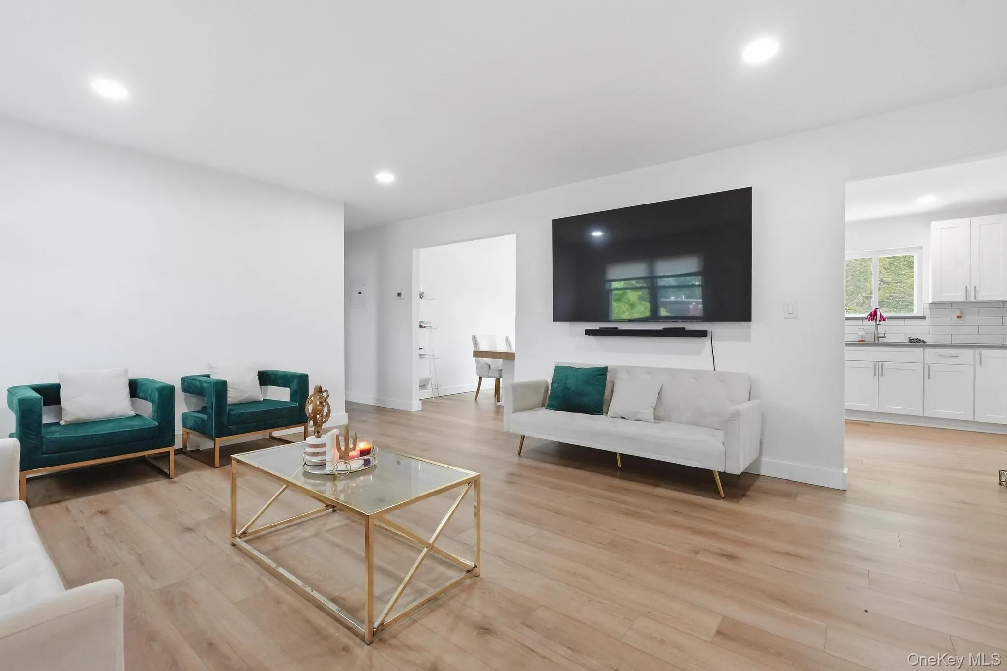 841 Willow Road, Hempstead, NY, 4 Bedrooms Bedrooms, 8 Rooms Rooms,3 BathroomsBathrooms,Residential,For Rent,Willow,0,KEY1015691 841 Willow Road, Hempstead, NY, 4 Bedrooms Bedrooms, 8 Rooms Rooms,3 BathroomsBathrooms,Residential,For Rent,Willow,0,KEY1015691