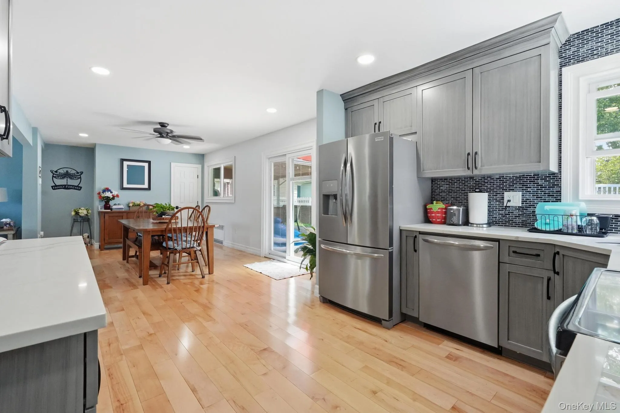 841 Willow Road, Hempstead, NY, 4 Bedrooms Bedrooms, 8 Rooms Rooms,3 BathroomsBathrooms,Residential,For Rent,Willow,0,KEY1015691 841 Willow Road, Hempstead, NY, 4 Bedrooms Bedrooms, 8 Rooms Rooms,3 BathroomsBathrooms,Residential,For Rent,Willow,0,KEY1015691