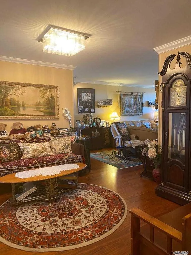 61-20 Grand Central Parkway, New York, NY, 3 Bedrooms Bedrooms, 6 Rooms Rooms,2 BathroomsBathrooms,Residential,For Rent,Grand Central,0,1015695 61-20 Grand Central Parkway, New York, NY, 3 Bedrooms Bedrooms, 6 Rooms Rooms,2 BathroomsBathrooms,Residential,For Rent,Grand Central,0,1015695