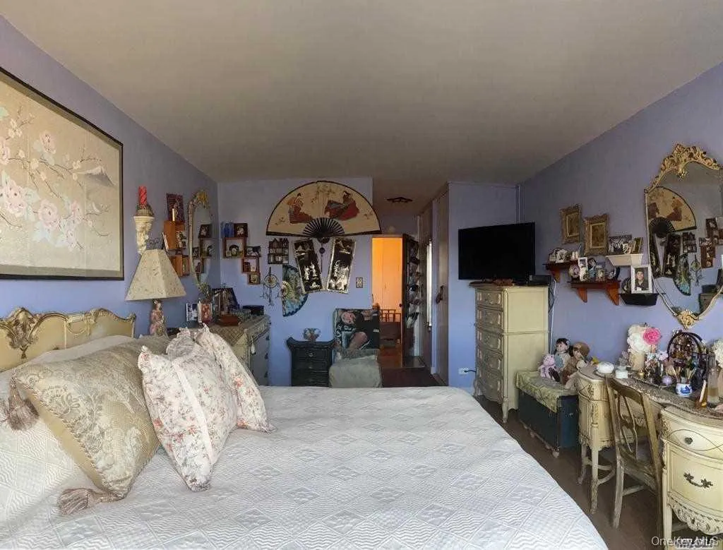61-20 Grand Central Parkway, New York, NY, 3 Bedrooms Bedrooms, 6 Rooms Rooms,2 BathroomsBathrooms,Residential,For Rent,Grand Central,0,1015695 61-20 Grand Central Parkway, New York, NY, 3 Bedrooms Bedrooms, 6 Rooms Rooms,2 BathroomsBathrooms,Residential,For Rent,Grand Central,0,1015695