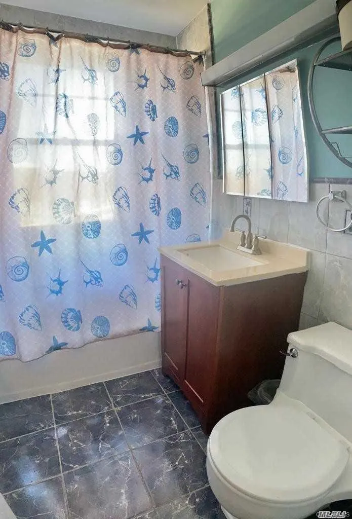 61-20 Grand Central Parkway, New York, NY, 3 Bedrooms Bedrooms, 6 Rooms Rooms,2 BathroomsBathrooms,Residential,For Rent,Grand Central,0,1015695 61-20 Grand Central Parkway, New York, NY, 3 Bedrooms Bedrooms, 6 Rooms Rooms,2 BathroomsBathrooms,Residential,For Rent,Grand Central,0,1015695
