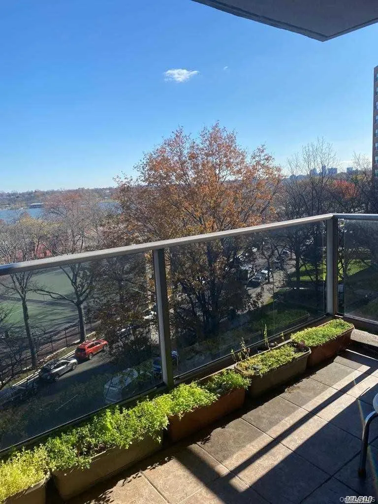 61-20 Grand Central Parkway, New York, NY, 3 Bedrooms Bedrooms, 6 Rooms Rooms,2 BathroomsBathrooms,Residential,For Rent,Grand Central,0,1015695 61-20 Grand Central Parkway, New York, NY, 3 Bedrooms Bedrooms, 6 Rooms Rooms,2 BathroomsBathrooms,Residential,For Rent,Grand Central,0,1015695