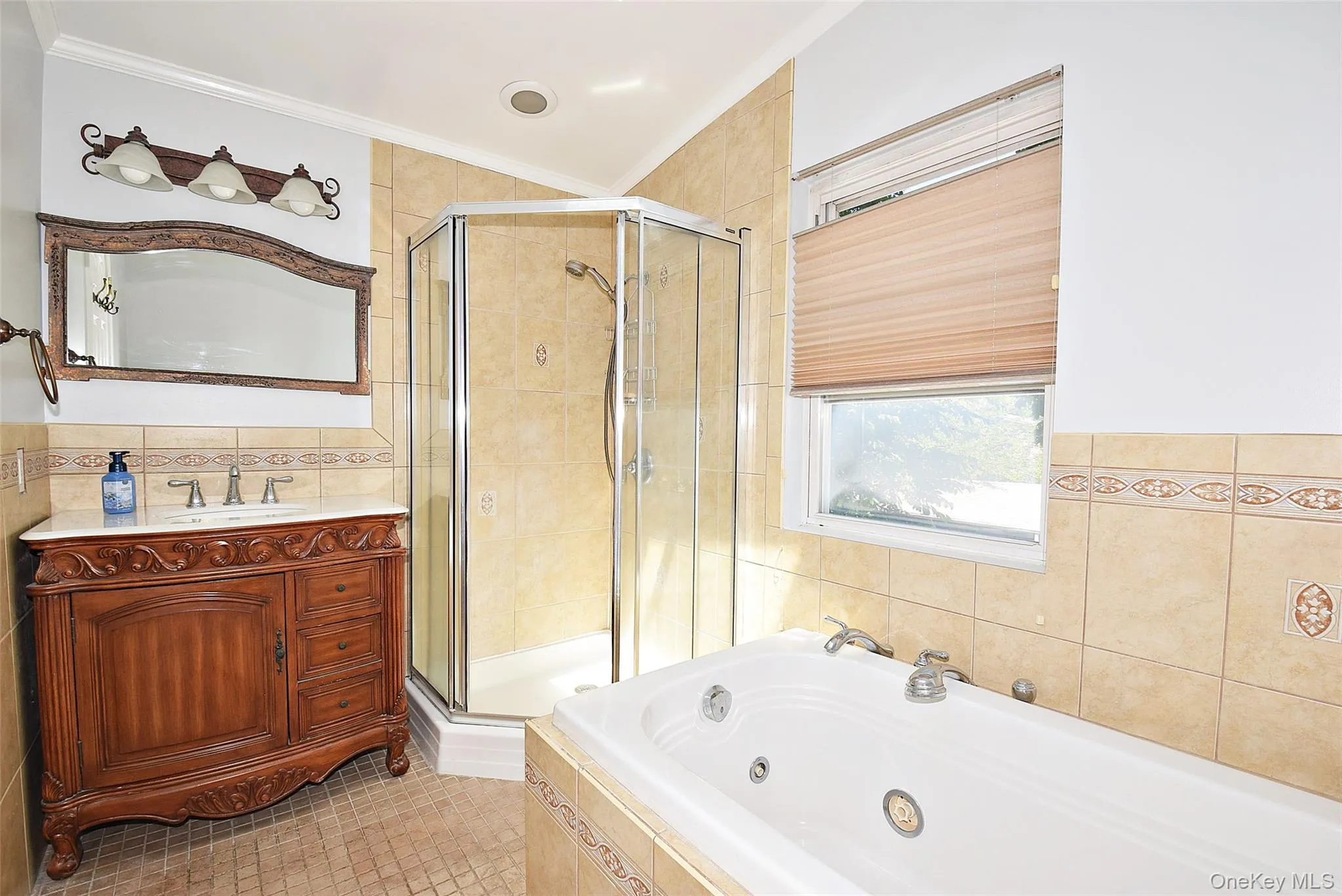 88 East Street, Oyster Bay, NY, 3 Bedrooms Bedrooms, 7 Rooms Rooms,2 BathroomsBathrooms,Residential,For Rent,East,0,KEY1015699 88 East Street, Oyster Bay, NY, 3 Bedrooms Bedrooms, 7 Rooms Rooms,2 BathroomsBathrooms,Residential,For Rent,East,0,KEY1015699