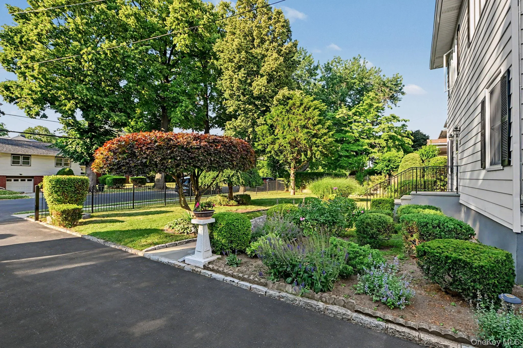 242 Mayflower Avenue, New Rochelle, NY, 1 Bedroom Bedrooms, 5 Rooms Rooms,1 BathroomBathrooms,Residential Lease,For Rent,Mayflower,0,1015700 242 Mayflower Avenue, New Rochelle, NY, 1 Bedroom Bedrooms, 5 Rooms Rooms,1 BathroomBathrooms,Residential Lease,For Rent,Mayflower,0,1015700
