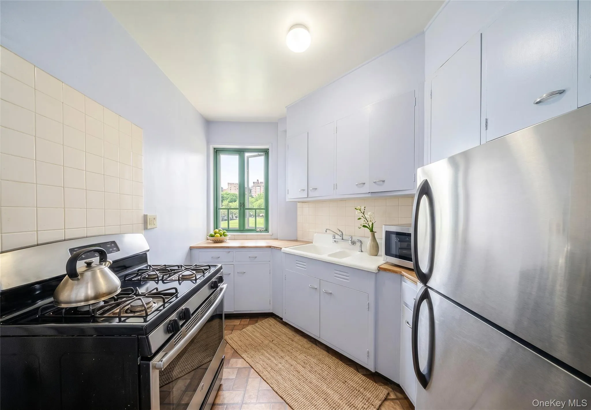 14 Metropolitan Oval, New York, NY, 1 Bedroom Bedrooms, 4 Rooms Rooms,1 BathroomBathrooms,Residential,For Rent,Metropolitan,0,1015711 14 Metropolitan Oval, New York, NY, 1 Bedroom Bedrooms, 4 Rooms Rooms,1 BathroomBathrooms,Residential,For Rent,Metropolitan,0,1015711