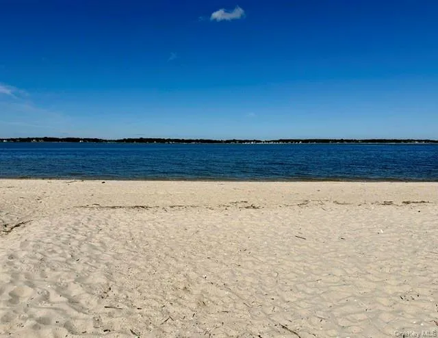 Close to Beach Close to Beach