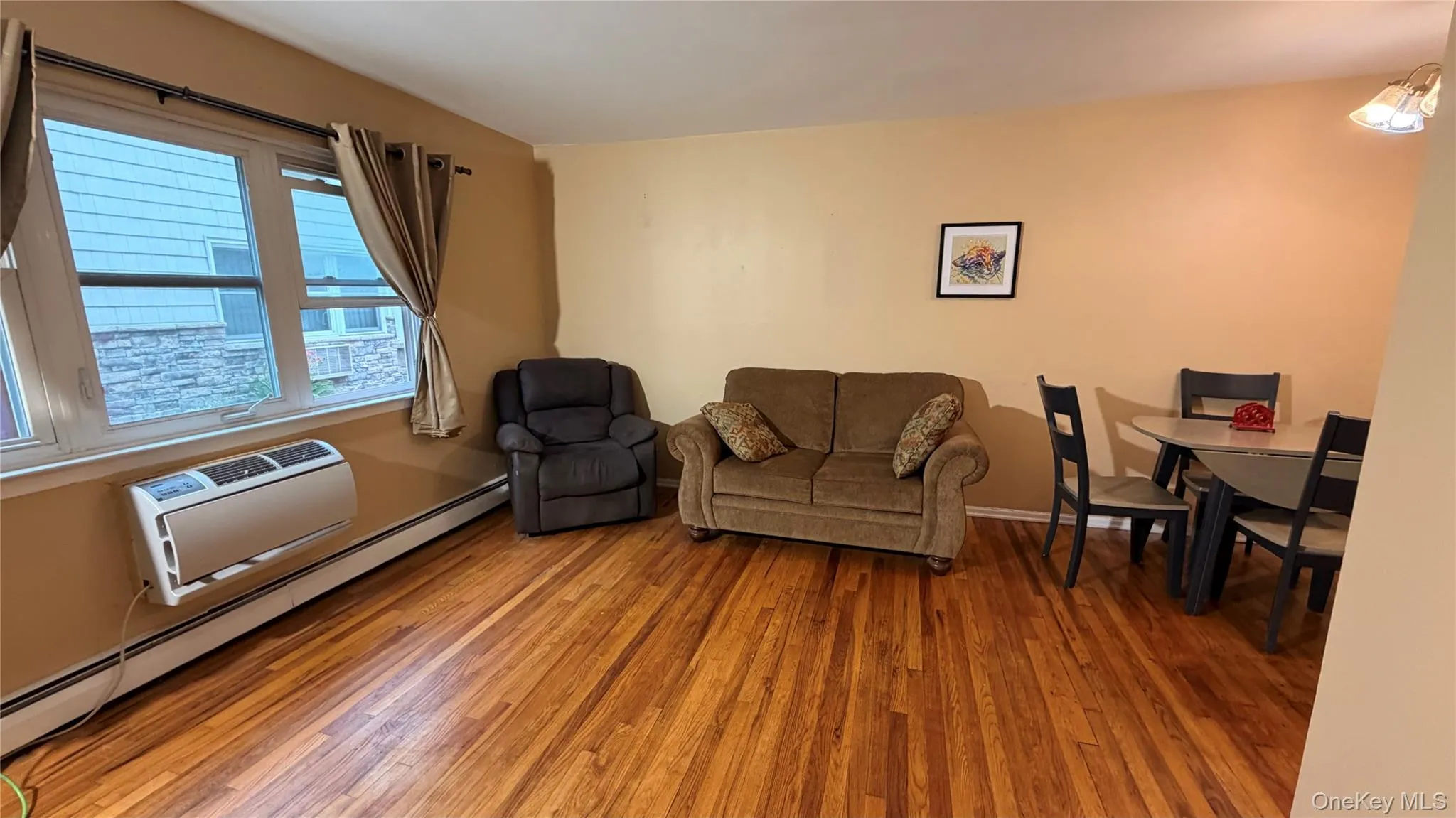 490 Main Street, Oyster Bay, NY, 1 Bedroom Bedrooms, 3 Rooms Rooms,1 BathroomBathrooms,Residential,For Rent,Main,0,1015720 490 Main Street, Oyster Bay, NY, 1 Bedroom Bedrooms, 3 Rooms Rooms,1 BathroomBathrooms,Residential,For Rent,Main,0,1015720