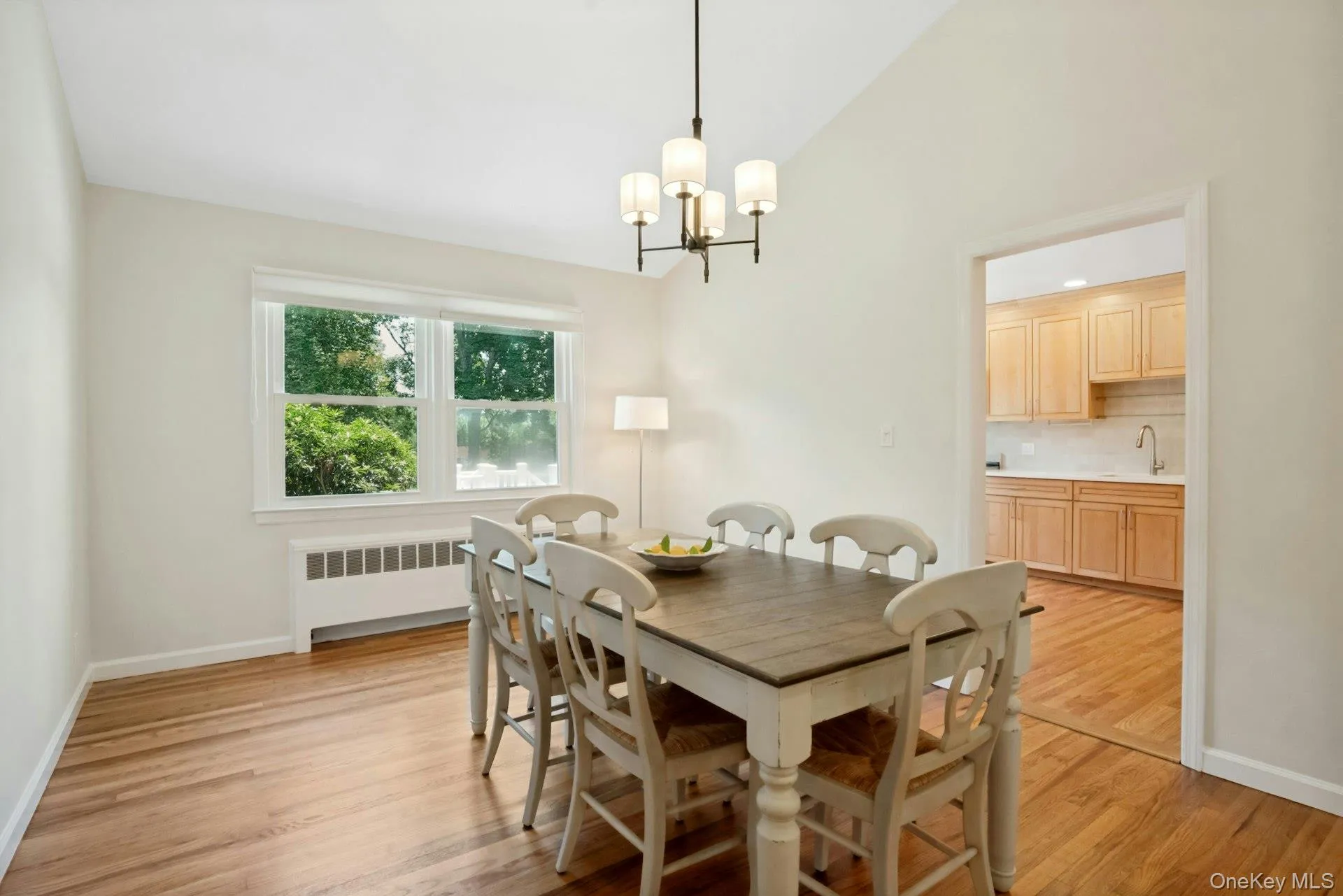 East flow from kitchen to bright dining room. East flow from kitchen to bright dining room.