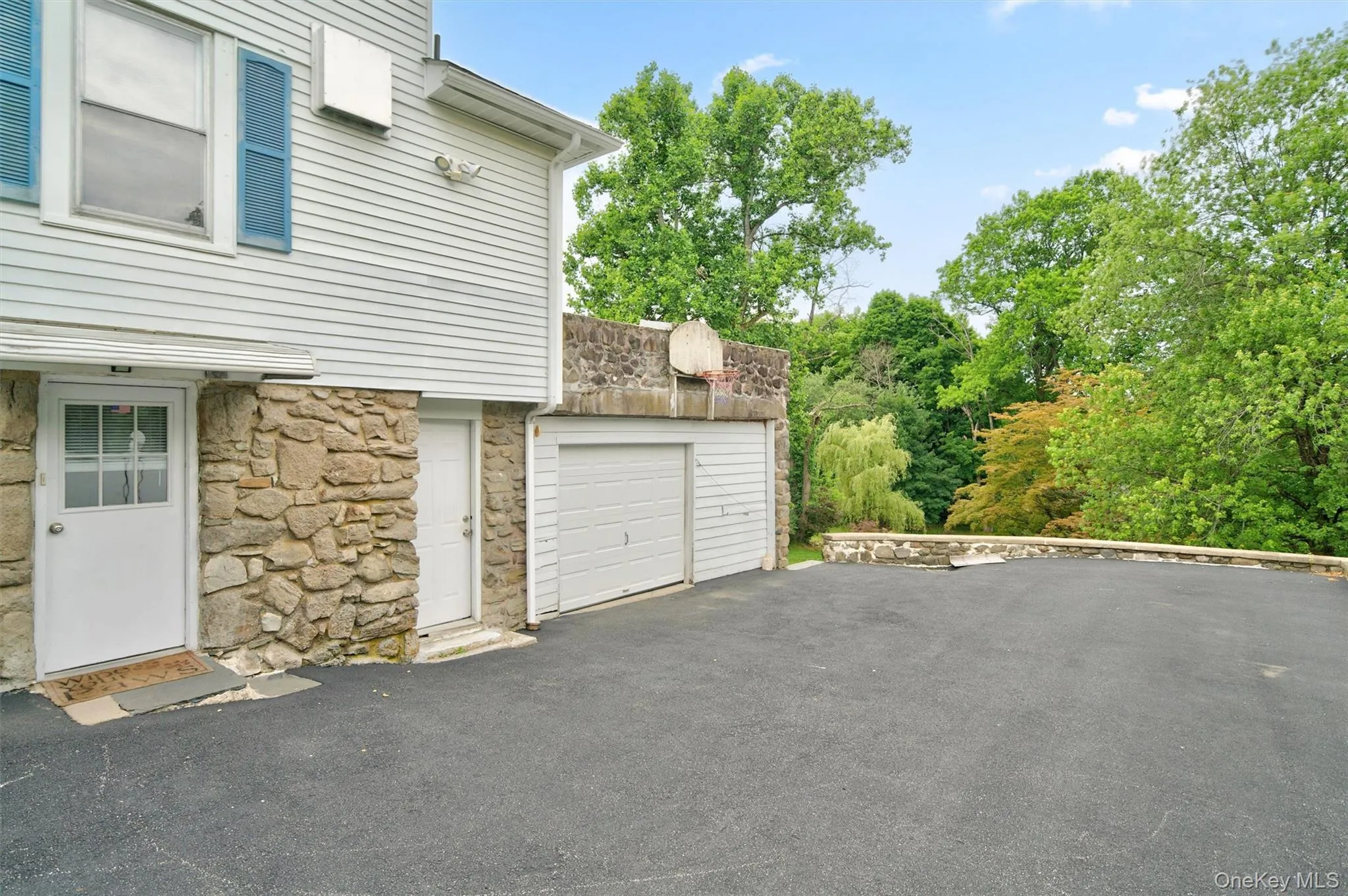609 Stage Road, Monroe, NY, 5 Bedrooms Bedrooms, 8 Rooms Rooms,2 BathroomsBathrooms,Residential,For Rent,Stage,0,KEY1015725 609 Stage Road, Monroe, NY, 5 Bedrooms Bedrooms, 8 Rooms Rooms,2 BathroomsBathrooms,Residential,For Rent,Stage,0,KEY1015725