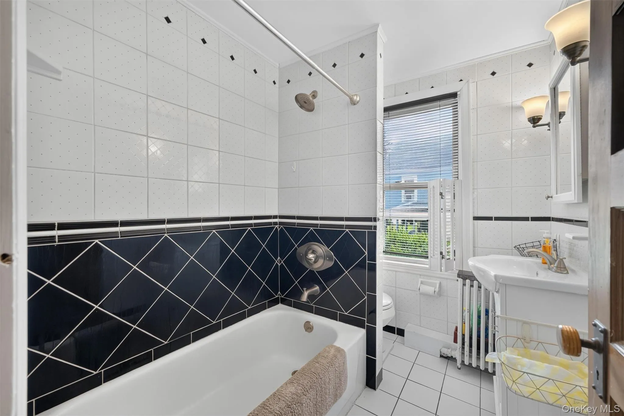 609 Stage Road, Monroe, NY, 5 Bedrooms Bedrooms, 8 Rooms Rooms,2 BathroomsBathrooms,Residential,For Rent,Stage,0,KEY1015725 609 Stage Road, Monroe, NY, 5 Bedrooms Bedrooms, 8 Rooms Rooms,2 BathroomsBathrooms,Residential,For Rent,Stage,0,KEY1015725
