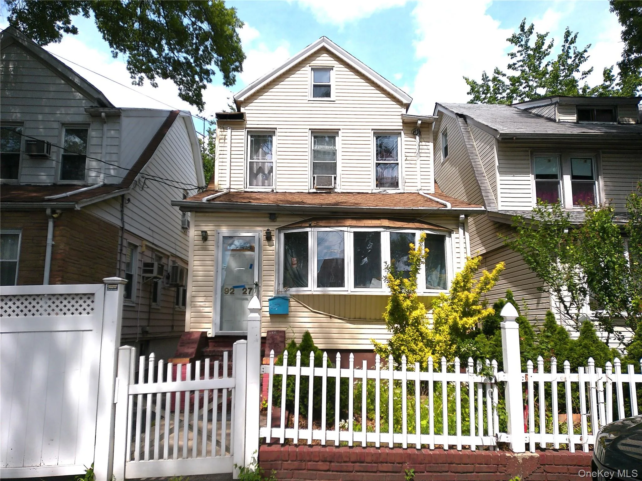 9227 Springfield Boulevard, New York, NY, 4 Bedrooms Bedrooms, 7 Rooms Rooms,2 BathroomsBathrooms,Residential,For Rent,Springfield,0,1015728 9227 Springfield Boulevard, New York, NY, 4 Bedrooms Bedrooms, 7 Rooms Rooms,2 BathroomsBathrooms,Residential,For Rent,Springfield,0,1015728