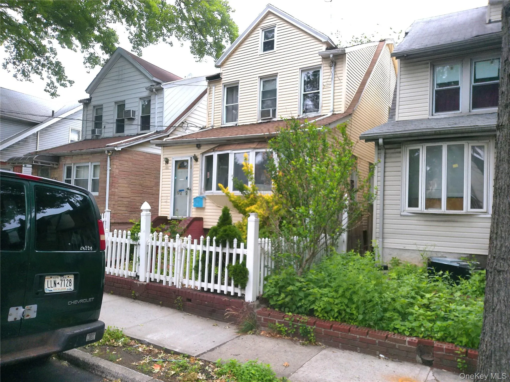 9227 Springfield Boulevard, New York, NY, 4 Bedrooms Bedrooms, 7 Rooms Rooms,2 BathroomsBathrooms,Residential,For Rent,Springfield,0,1015728 9227 Springfield Boulevard, New York, NY, 4 Bedrooms Bedrooms, 7 Rooms Rooms,2 BathroomsBathrooms,Residential,For Rent,Springfield,0,1015728