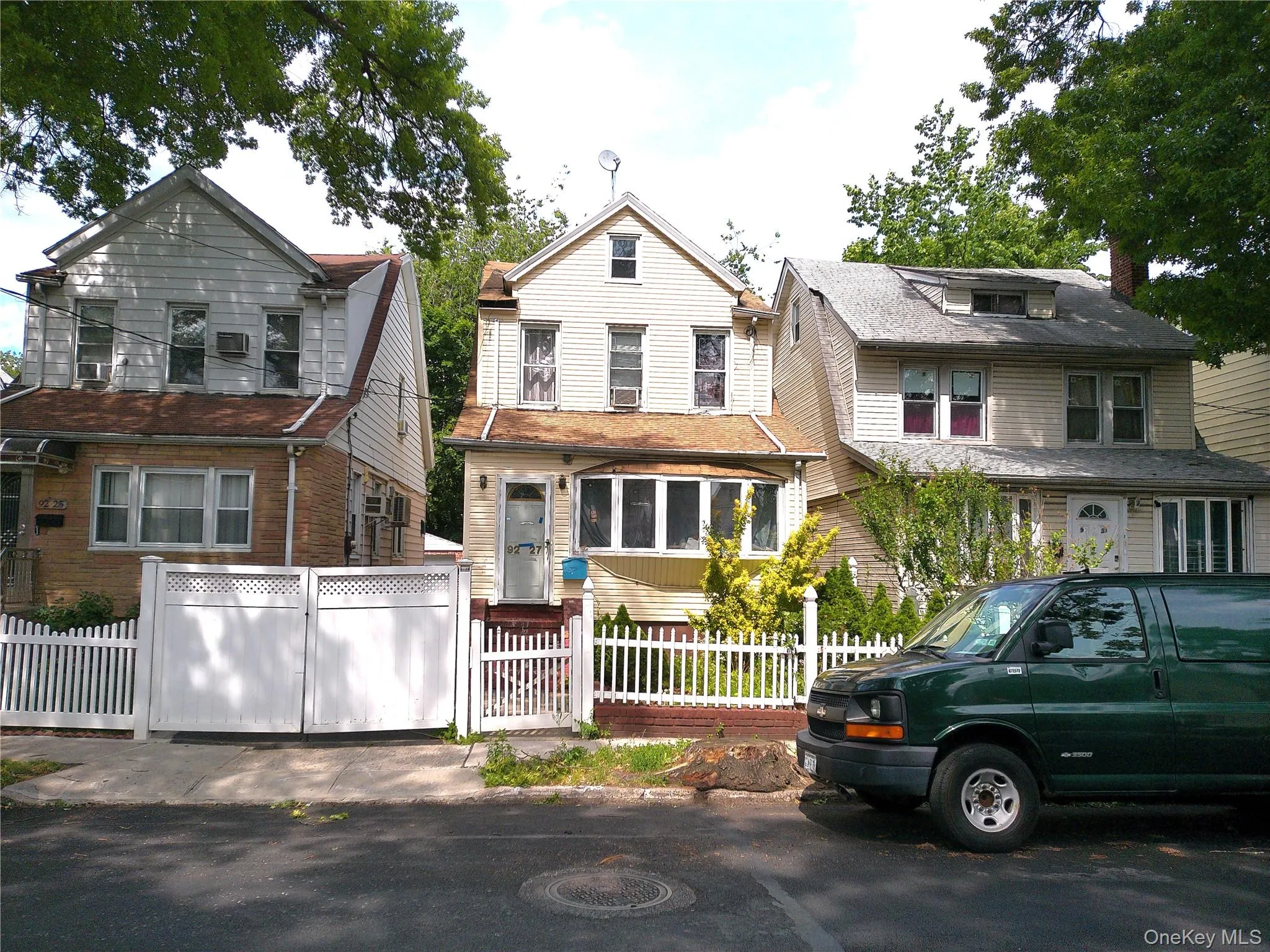 9227 Springfield Boulevard, New York, NY, 4 Bedrooms Bedrooms, 7 Rooms Rooms,2 BathroomsBathrooms,Residential,For Rent,Springfield,0,1015728 9227 Springfield Boulevard, New York, NY, 4 Bedrooms Bedrooms, 7 Rooms Rooms,2 BathroomsBathrooms,Residential,For Rent,Springfield,0,1015728