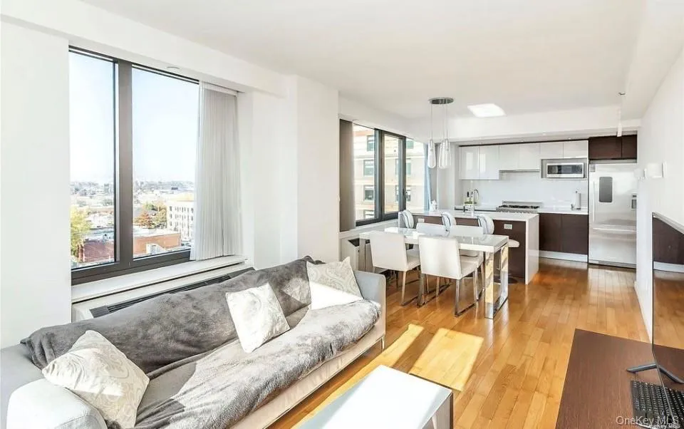 39-16 Prince Street, New York, NY, 2 Bedrooms Bedrooms, 5 Rooms Rooms,2 BathroomsBathrooms,Residential,For Rent,Prince,0,1015731 39-16 Prince Street, New York, NY, 2 Bedrooms Bedrooms, 5 Rooms Rooms,2 BathroomsBathrooms,Residential,For Rent,Prince,0,1015731
