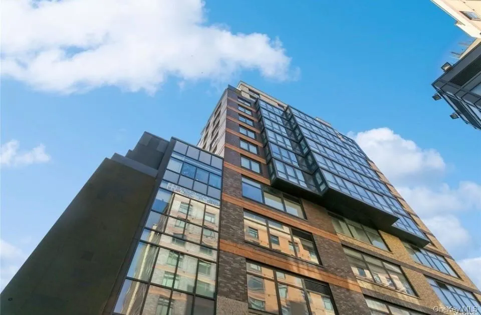 39-16 Prince Street, New York, NY, 2 Bedrooms Bedrooms, 5 Rooms Rooms,2 BathroomsBathrooms,Residential,For Rent,Prince,0,1015731 39-16 Prince Street, New York, NY, 2 Bedrooms Bedrooms, 5 Rooms Rooms,2 BathroomsBathrooms,Residential,For Rent,Prince,0,1015731