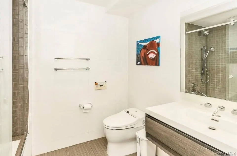 39-16 Prince Street, New York, NY, 2 Bedrooms Bedrooms, 5 Rooms Rooms,2 BathroomsBathrooms,Residential,For Rent,Prince,0,1015731 39-16 Prince Street, New York, NY, 2 Bedrooms Bedrooms, 5 Rooms Rooms,2 BathroomsBathrooms,Residential,For Rent,Prince,0,1015731