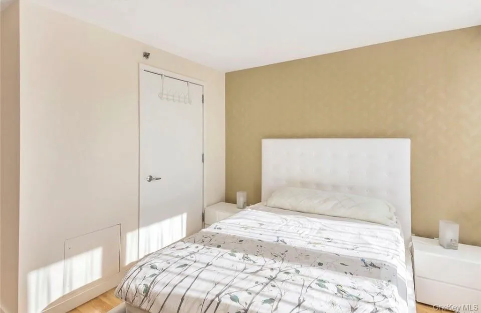 39-16 Prince Street, New York, NY, 2 Bedrooms Bedrooms, 5 Rooms Rooms,2 BathroomsBathrooms,Residential,For Rent,Prince,0,1015731 39-16 Prince Street, New York, NY, 2 Bedrooms Bedrooms, 5 Rooms Rooms,2 BathroomsBathrooms,Residential,For Rent,Prince,0,1015731