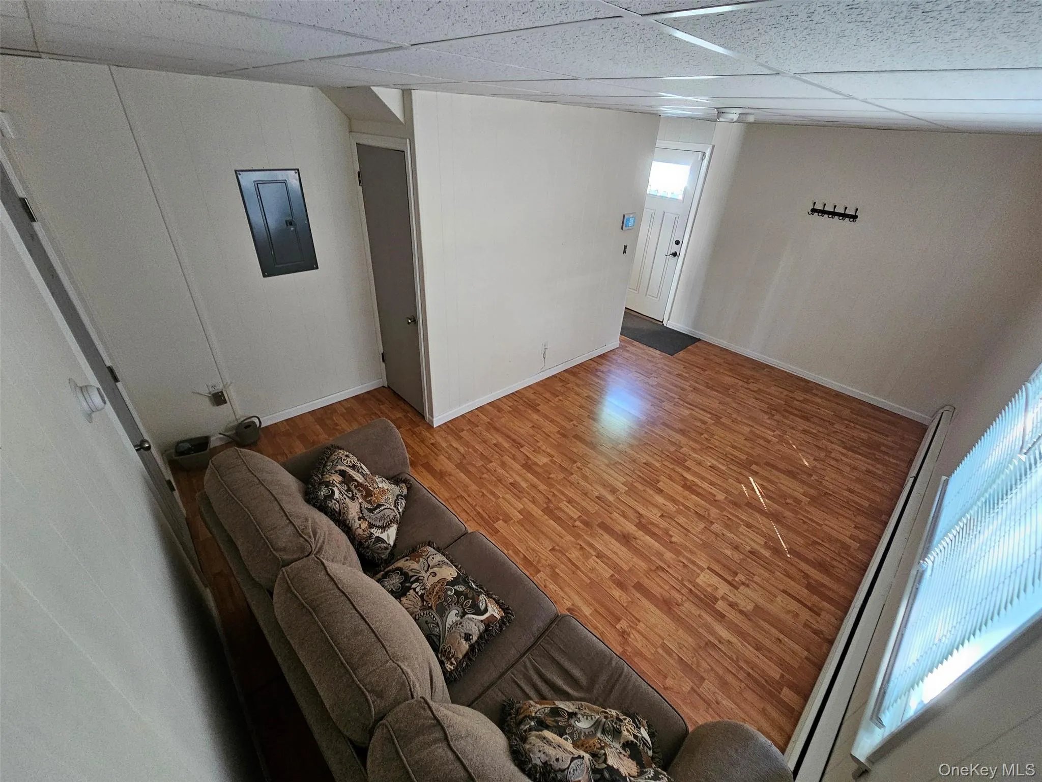 3 White Street, Lloyd, NY, 2 Bedrooms Bedrooms, 4 Rooms Rooms,1 BathroomBathrooms,Residential Lease,For Rent,White,0,KEY1015732 3 White Street, Lloyd, NY, 2 Bedrooms Bedrooms, 4 Rooms Rooms,1 BathroomBathrooms,Residential Lease,For Rent,White,0,KEY1015732