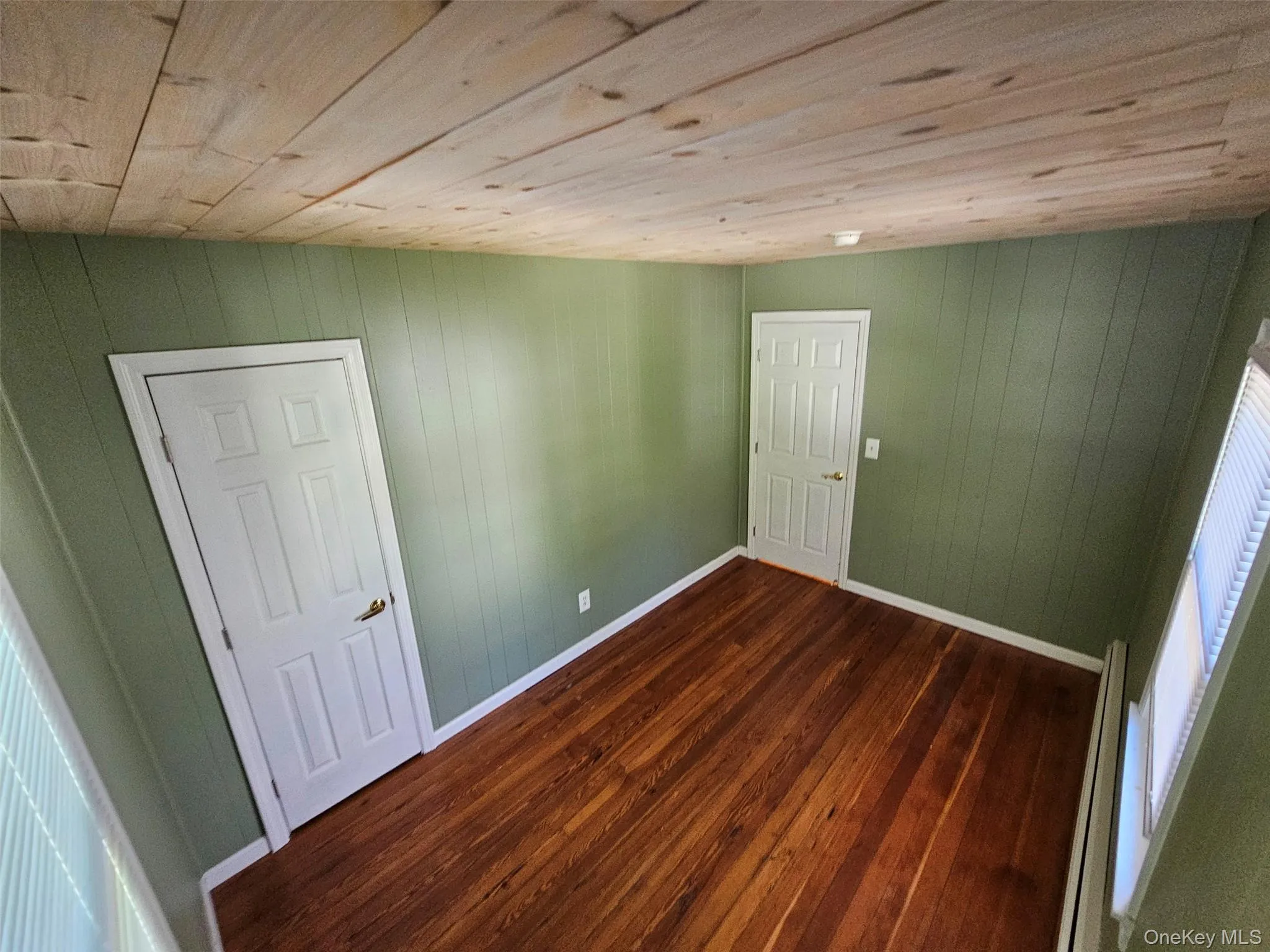 3 White Street, Lloyd, NY, 2 Bedrooms Bedrooms, 4 Rooms Rooms,1 BathroomBathrooms,Residential Lease,For Rent,White,0,KEY1015732 3 White Street, Lloyd, NY, 2 Bedrooms Bedrooms, 4 Rooms Rooms,1 BathroomBathrooms,Residential Lease,For Rent,White,0,KEY1015732