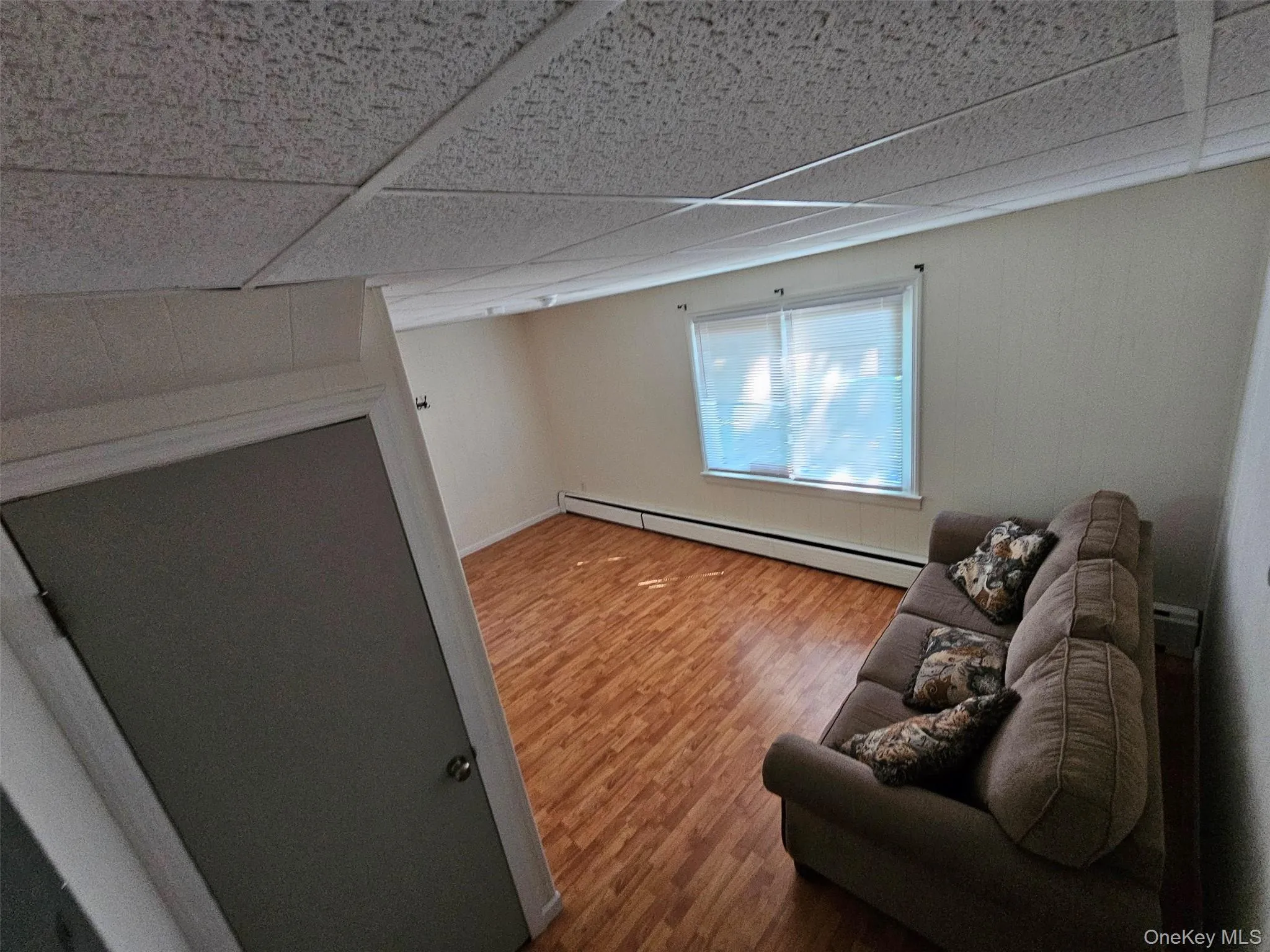 3 White Street, Lloyd, NY, 2 Bedrooms Bedrooms, 4 Rooms Rooms,1 BathroomBathrooms,Residential Lease,For Rent,White,0,KEY1015732 3 White Street, Lloyd, NY, 2 Bedrooms Bedrooms, 4 Rooms Rooms,1 BathroomBathrooms,Residential Lease,For Rent,White,0,KEY1015732