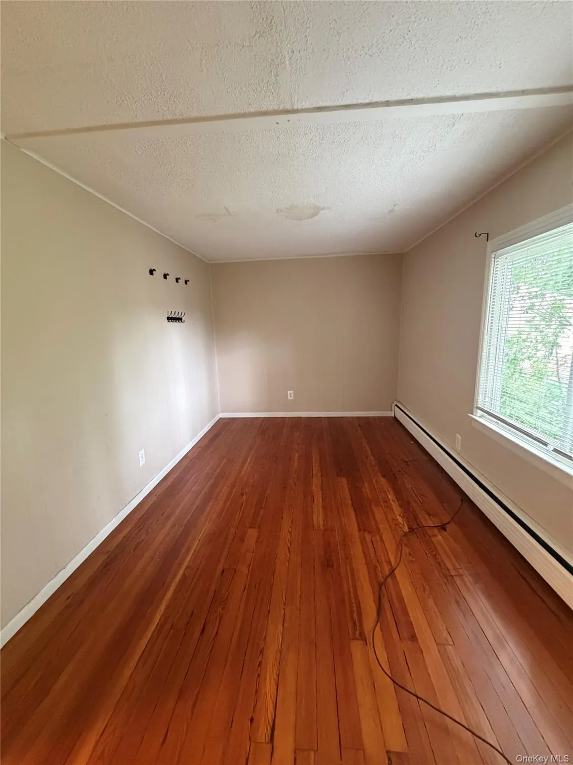 3 White Street, Lloyd, NY, 2 Bedrooms Bedrooms, 4 Rooms Rooms,1 BathroomBathrooms,Residential Lease,For Rent,White,0,KEY1015732 3 White Street, Lloyd, NY, 2 Bedrooms Bedrooms, 4 Rooms Rooms,1 BathroomBathrooms,Residential Lease,For Rent,White,0,KEY1015732