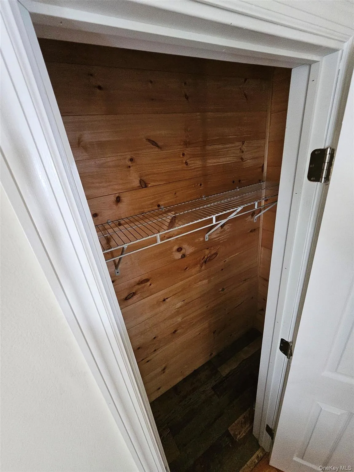 3 White Street, Lloyd, NY, 2 Bedrooms Bedrooms, 4 Rooms Rooms,1 BathroomBathrooms,Residential Lease,For Rent,White,0,KEY1015732 3 White Street, Lloyd, NY, 2 Bedrooms Bedrooms, 4 Rooms Rooms,1 BathroomBathrooms,Residential Lease,For Rent,White,0,KEY1015732