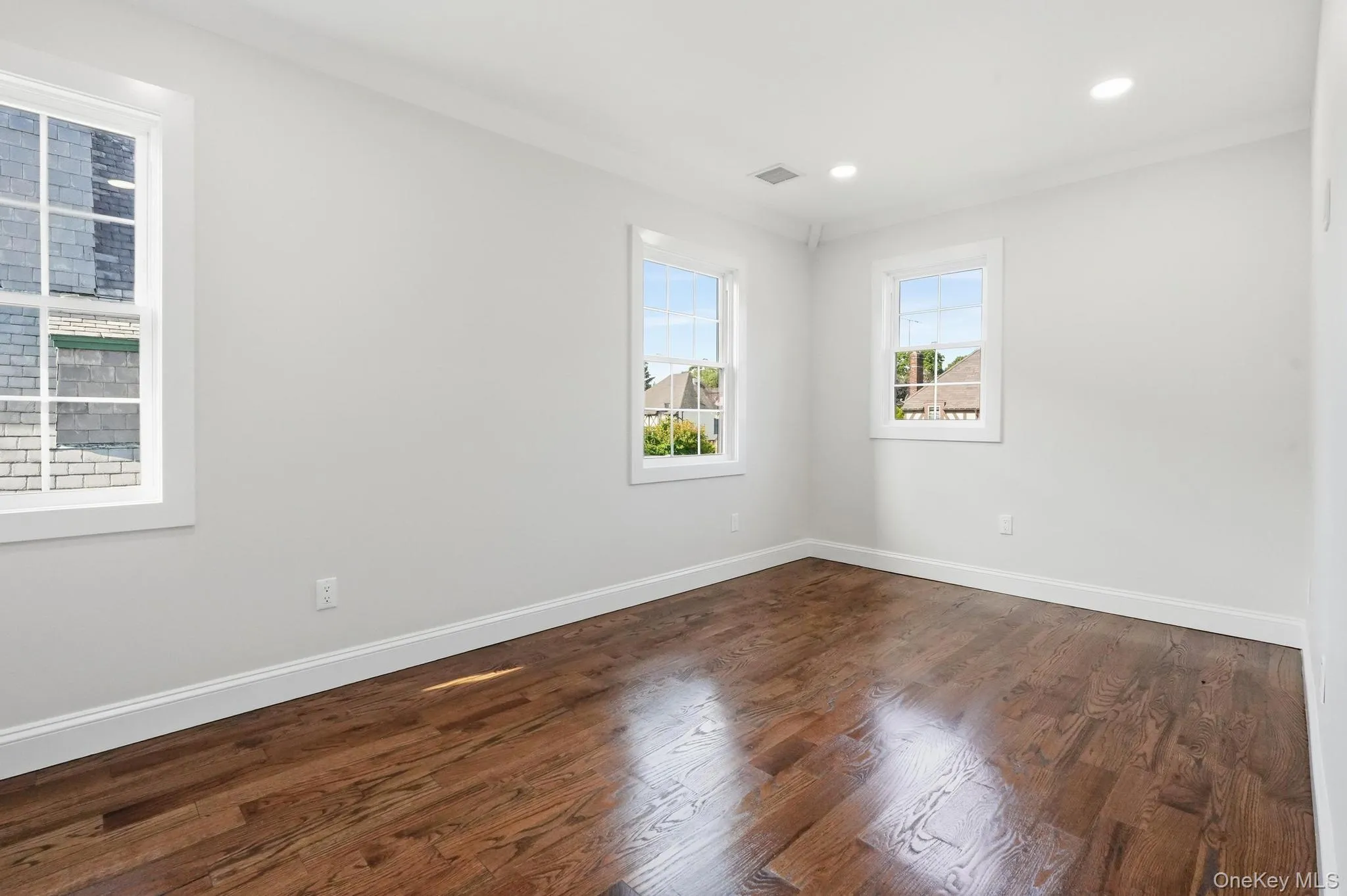 24 Kenilworth Road, Hempstead, NY, 3 Bedrooms Bedrooms, 7 Rooms Rooms,2 BathroomsBathrooms,Residential,For Rent,Kenilworth,0,KEY1015737 24 Kenilworth Road, Hempstead, NY, 3 Bedrooms Bedrooms, 7 Rooms Rooms,2 BathroomsBathrooms,Residential,For Rent,Kenilworth,0,KEY1015737