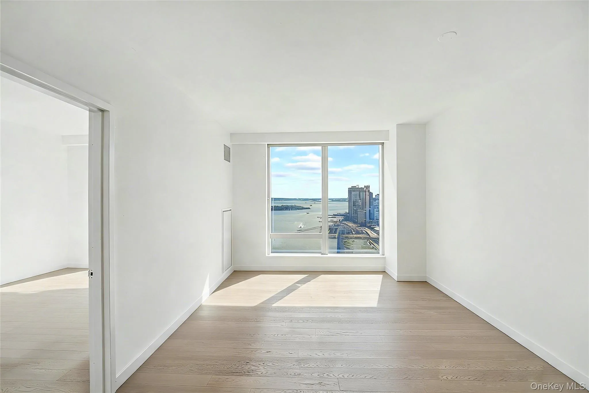 250 South Street, New York, NY, 1 Bedroom Bedrooms, 3 Rooms Rooms,1 BathroomBathrooms,Residential,For Rent,South,0,1015739 250 South Street, New York, NY, 1 Bedroom Bedrooms, 3 Rooms Rooms,1 BathroomBathrooms,Residential,For Rent,South,0,1015739