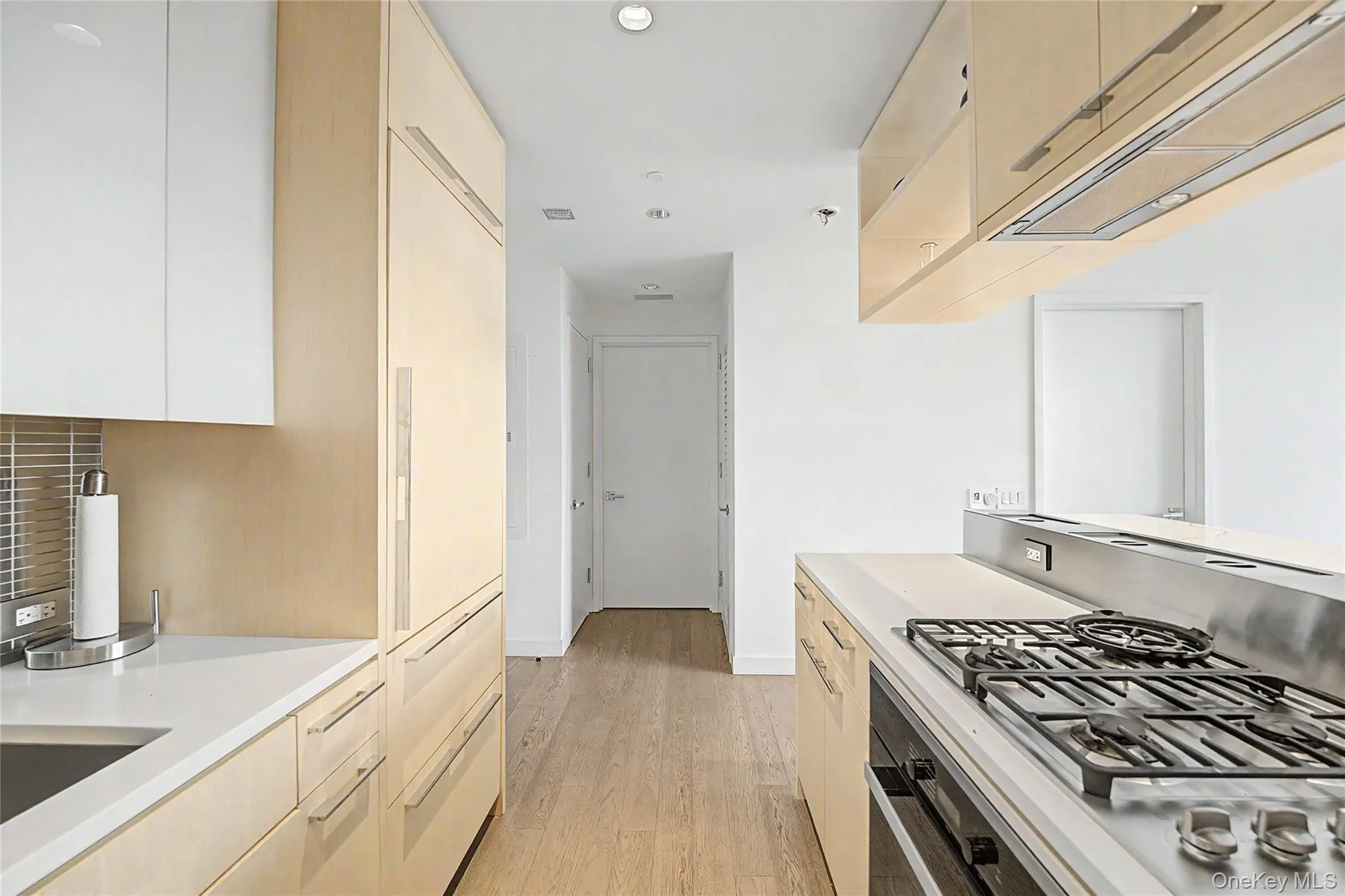 250 South Street, New York, NY, 1 Bedroom Bedrooms, 3 Rooms Rooms,1 BathroomBathrooms,Residential,For Rent,South,0,1015739 250 South Street, New York, NY, 1 Bedroom Bedrooms, 3 Rooms Rooms,1 BathroomBathrooms,Residential,For Rent,South,0,1015739