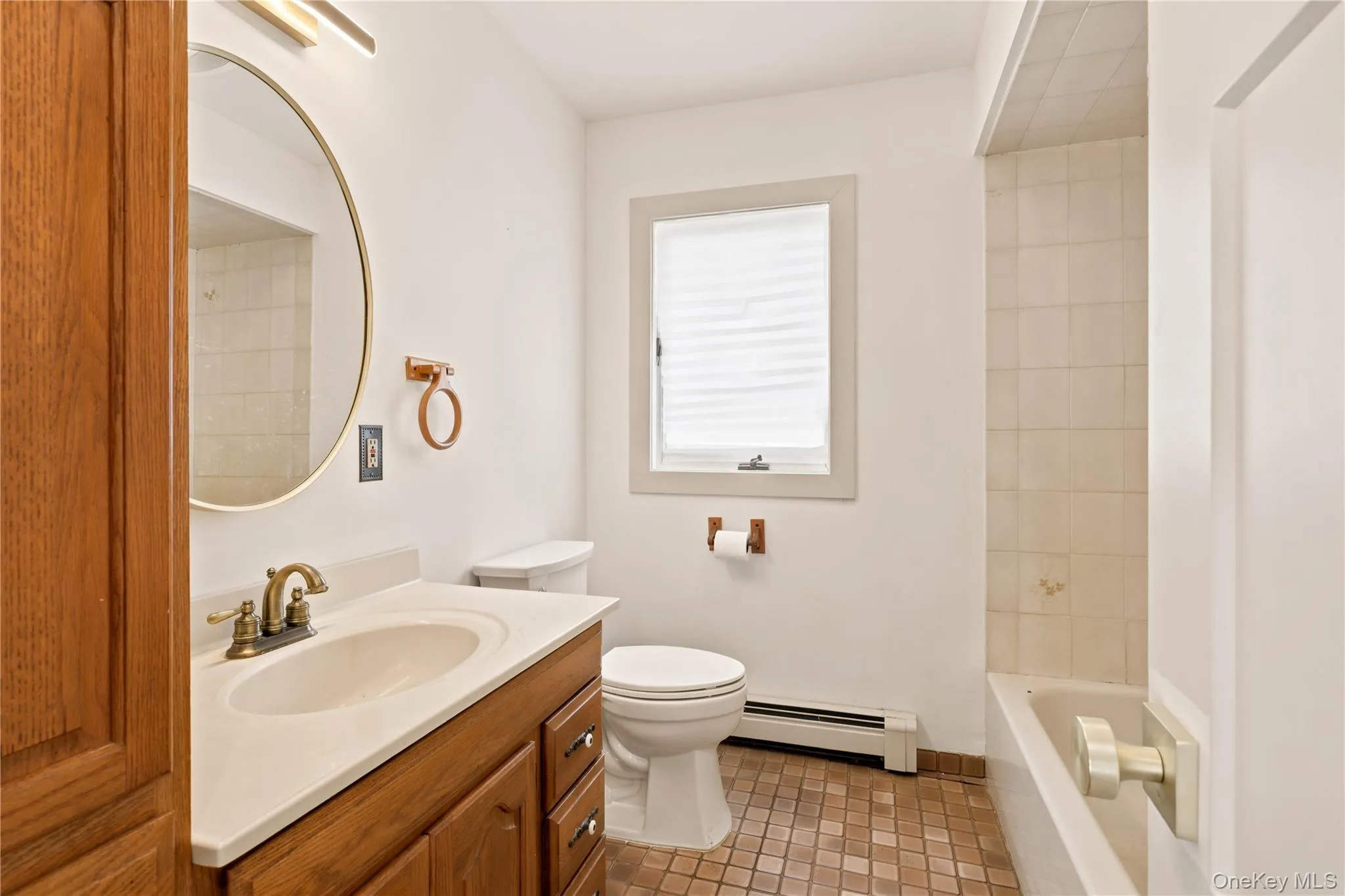 2693 Fox Road, Hempstead, NY, 3 Bedrooms Bedrooms, 7 Rooms Rooms,1 BathroomBathrooms,Residential,For Rent,Fox,0,1015744 2693 Fox Road, Hempstead, NY, 3 Bedrooms Bedrooms, 7 Rooms Rooms,1 BathroomBathrooms,Residential,For Rent,Fox,0,1015744