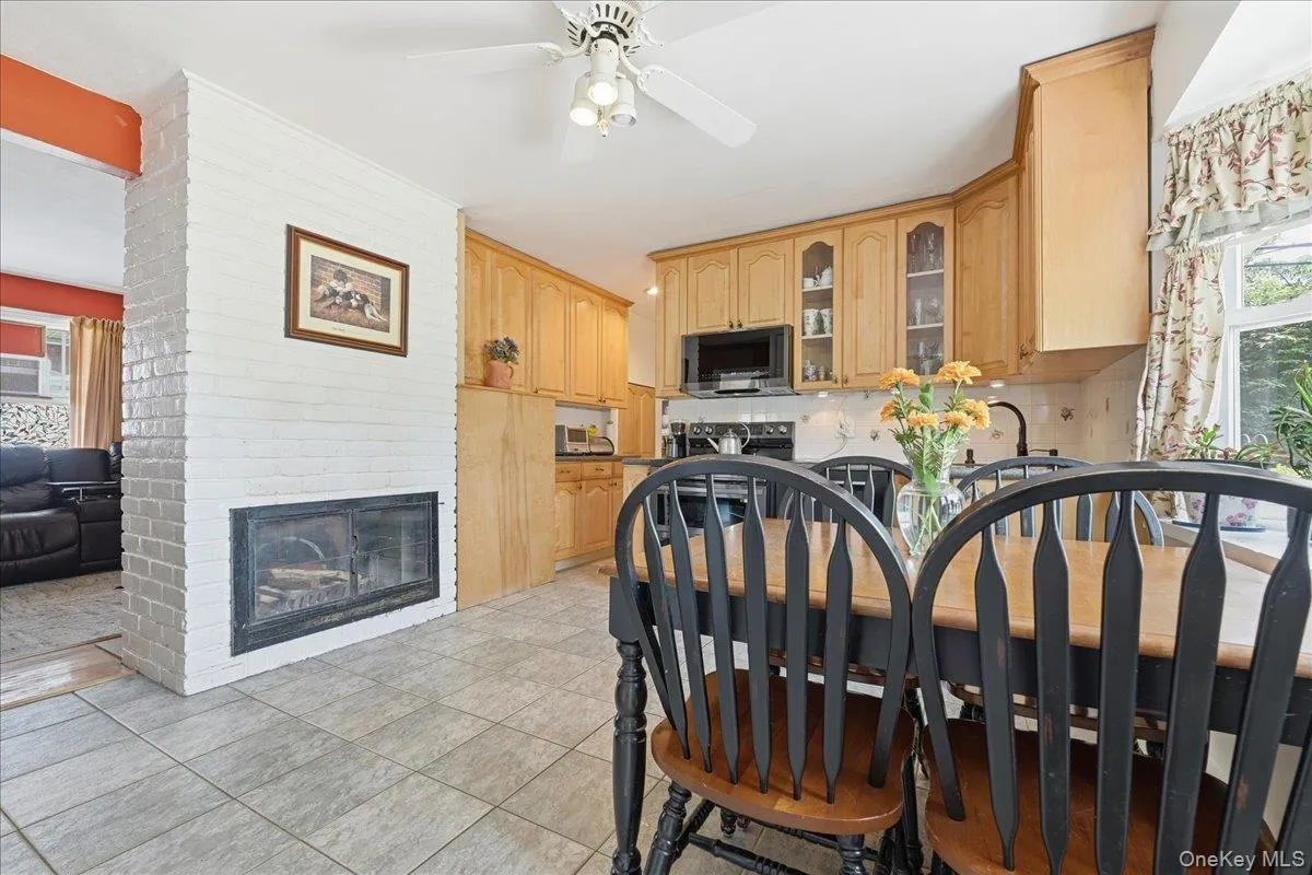 7 Disc Lane, Hempstead, NY, 4 Bedrooms Bedrooms, 11 Rooms Rooms,2 BathroomsBathrooms,Residential,For Rent,Disc,0,1015750 7 Disc Lane, Hempstead, NY, 4 Bedrooms Bedrooms, 11 Rooms Rooms,2 BathroomsBathrooms,Residential,For Rent,Disc,0,1015750