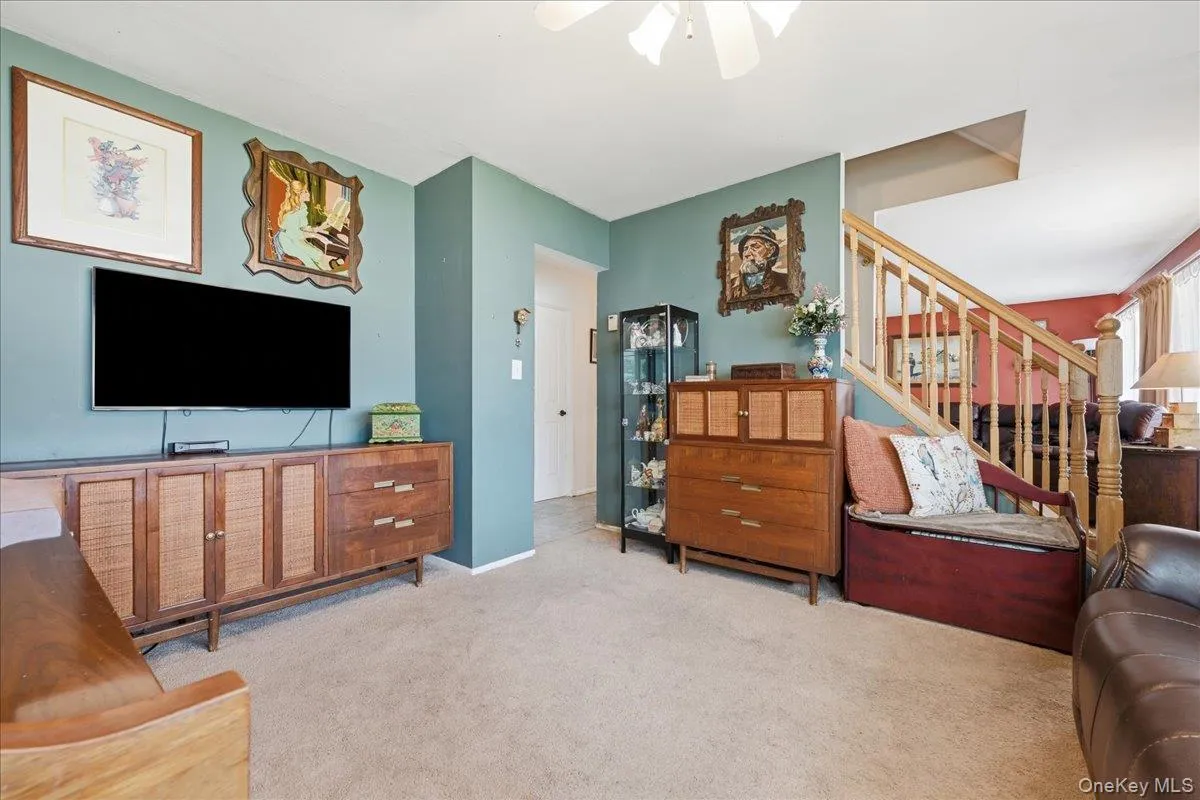 7 Disc Lane, Hempstead, NY, 4 Bedrooms Bedrooms, 11 Rooms Rooms,2 BathroomsBathrooms,Residential,For Rent,Disc,0,1015750 7 Disc Lane, Hempstead, NY, 4 Bedrooms Bedrooms, 11 Rooms Rooms,2 BathroomsBathrooms,Residential,For Rent,Disc,0,1015750