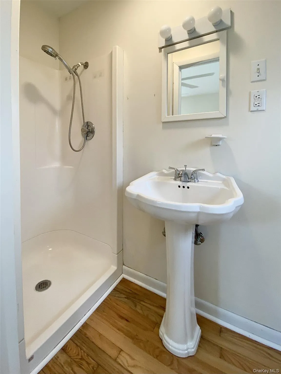 5 Espie Road, Rhinebeck, NY, 2 Bedrooms Bedrooms, 3 Rooms Rooms,2 BathroomsBathrooms,Residential Lease,For Rent,Espie,0,1015753 5 Espie Road, Rhinebeck, NY, 2 Bedrooms Bedrooms, 3 Rooms Rooms,2 BathroomsBathrooms,Residential Lease,For Rent,Espie,0,1015753