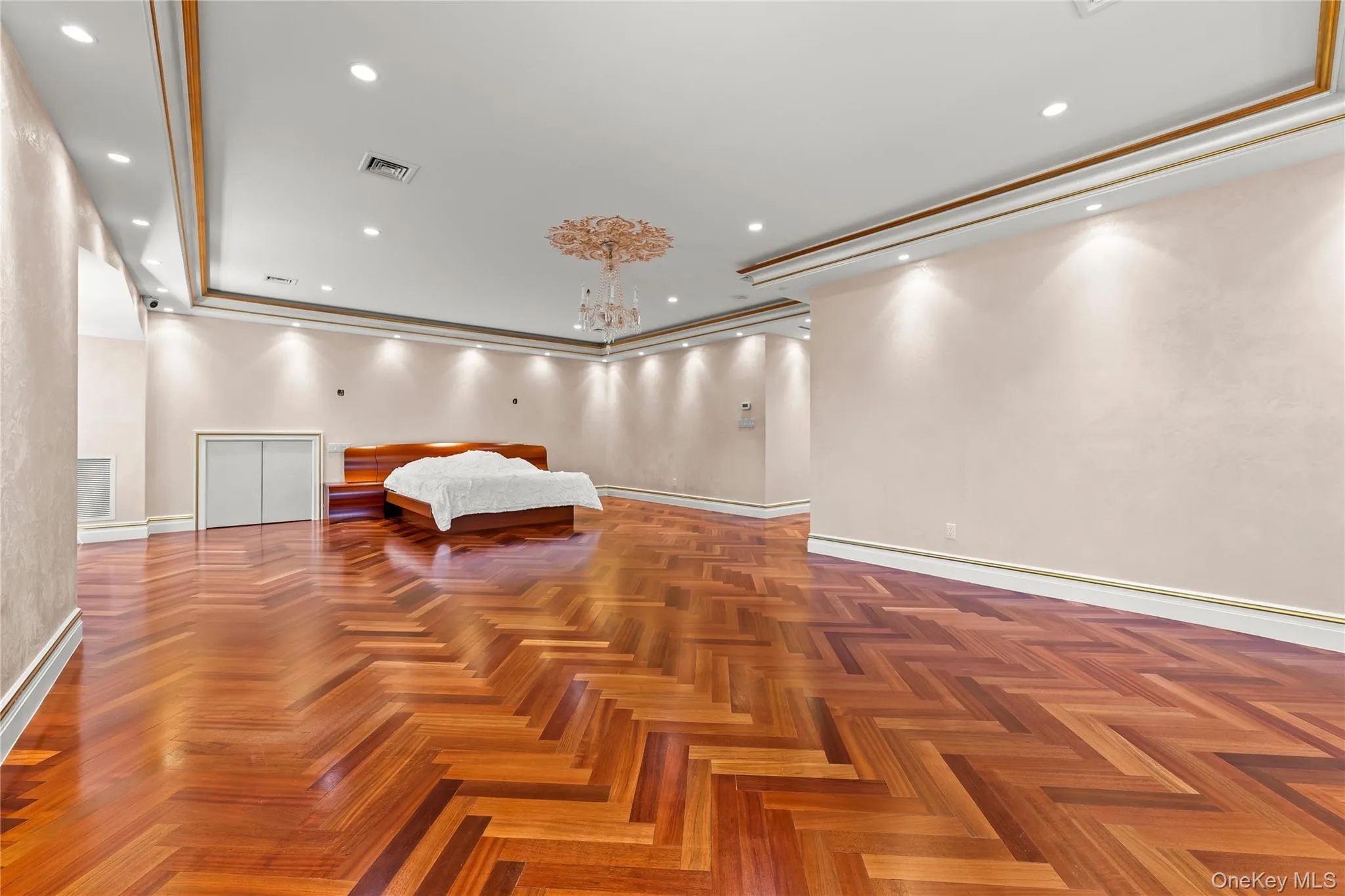 18710 Aberdeen Road, New York, NY, 6 Bedrooms Bedrooms, 11 Rooms Rooms,4 BathroomsBathrooms,Residential,For Rent,Aberdeen,0,1015756 18710 Aberdeen Road, New York, NY, 6 Bedrooms Bedrooms, 11 Rooms Rooms,4 BathroomsBathrooms,Residential,For Rent,Aberdeen,0,1015756